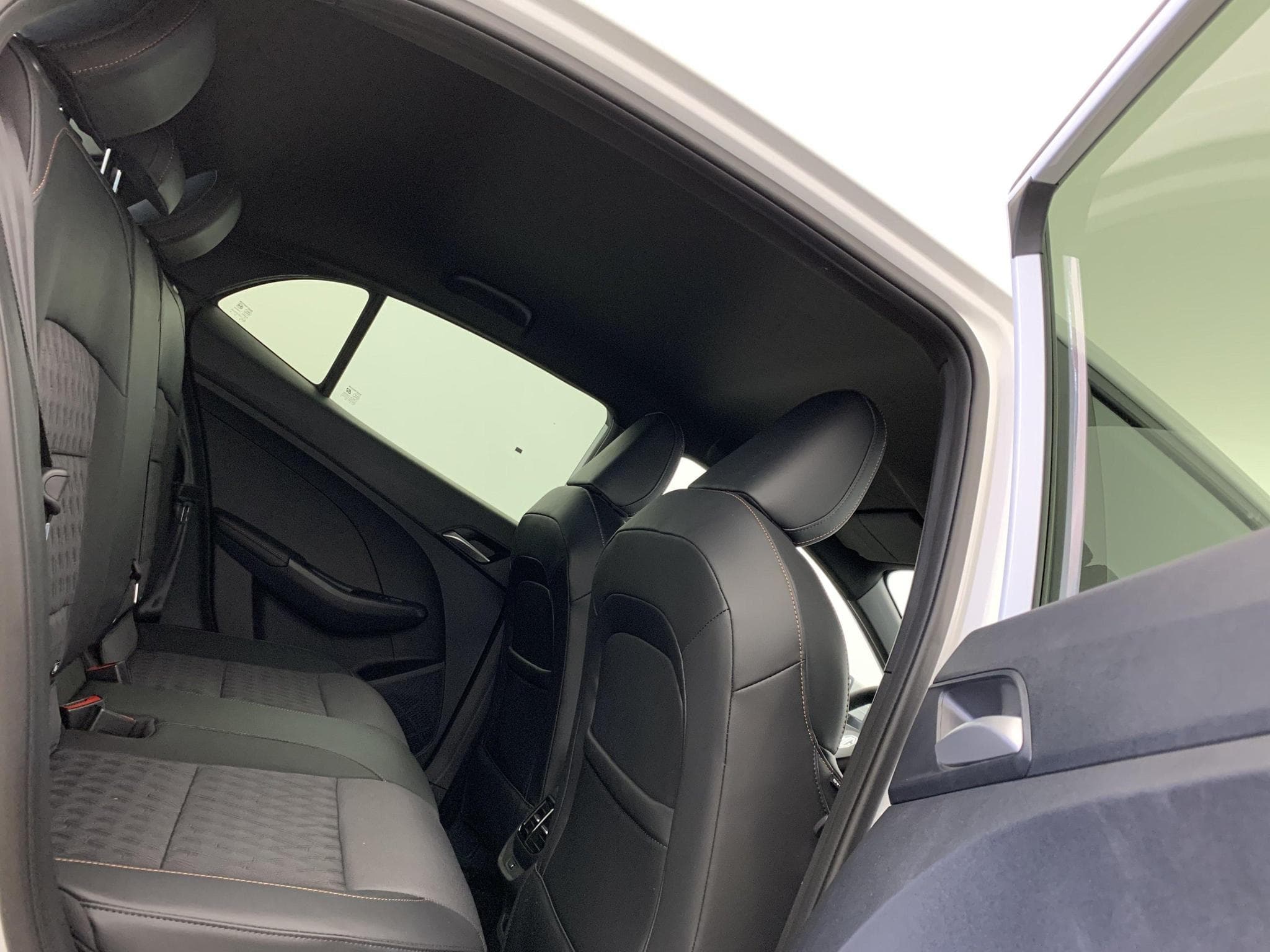 Mg MG3 1.5 L Hybrid+ 195 ch Luxury (2026) - Foto 12