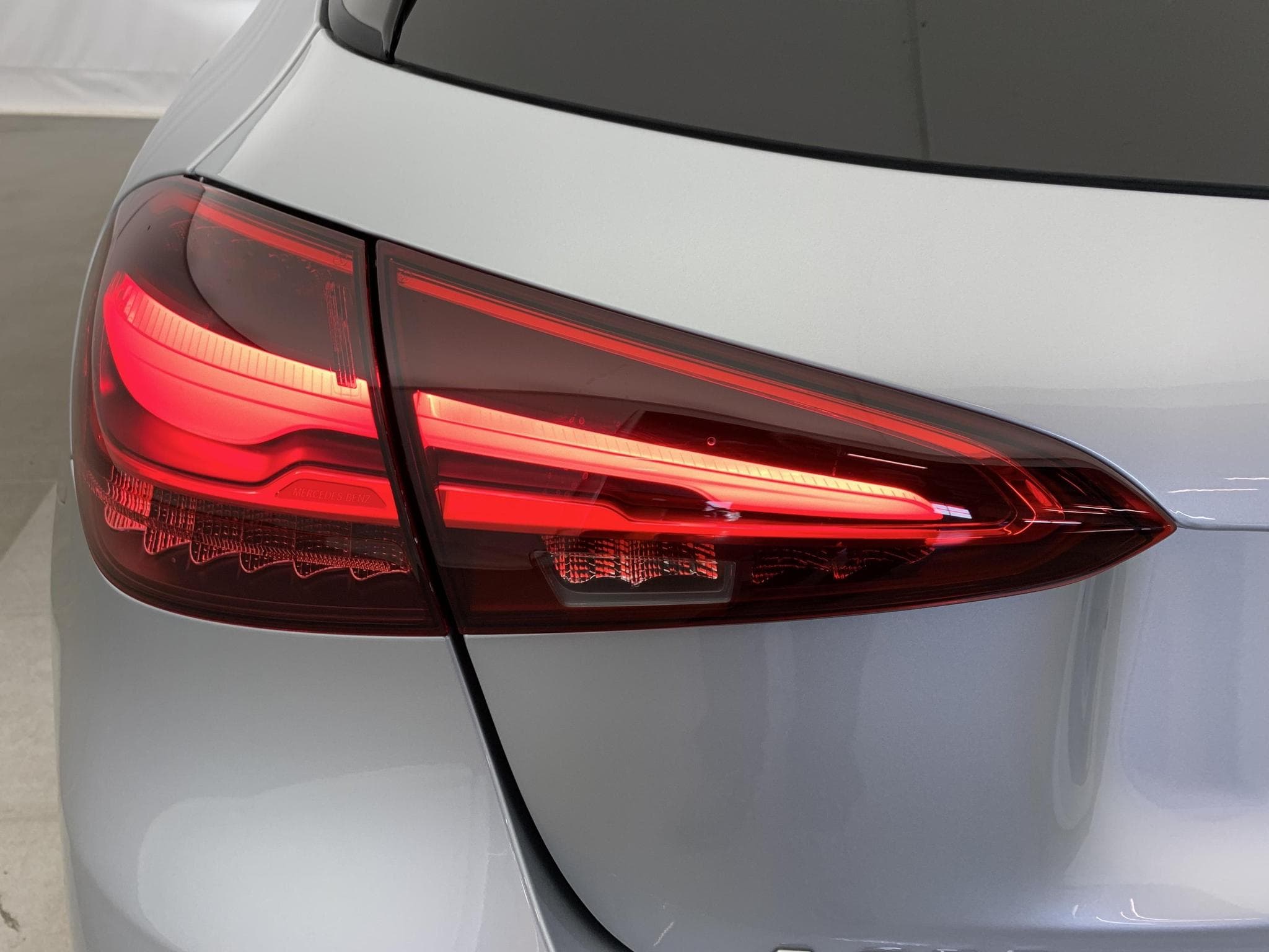 Mercedes CLASSE A 200 d 8G-DCT AMG Line (2025) - Foto 12