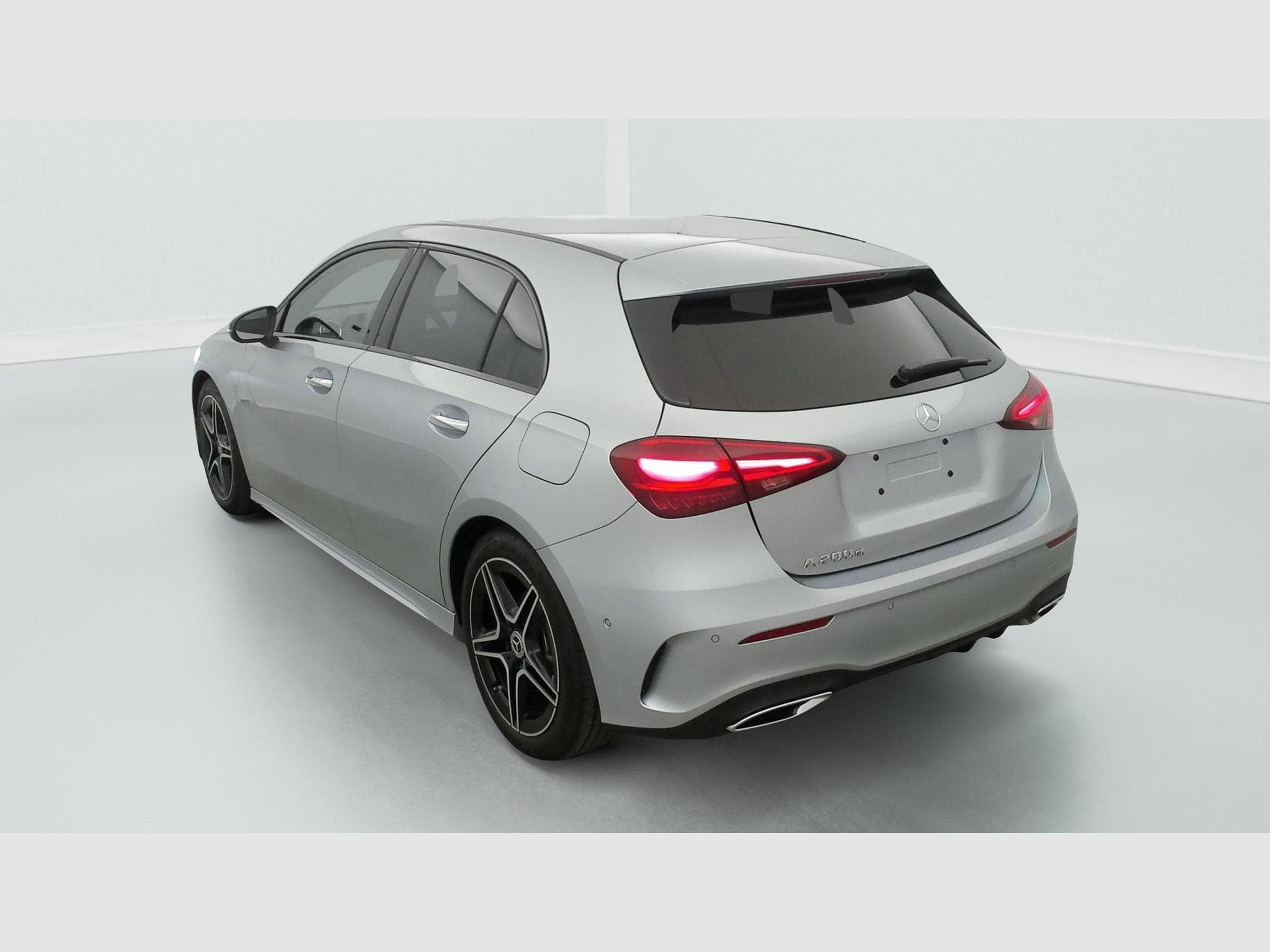 Mercedes CLASSE A 200 d 8G-DCT AMG Line (2025) - Foto 5