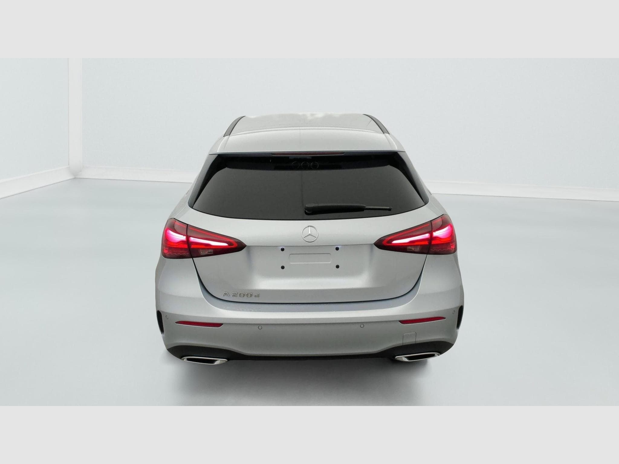 Mercedes CLASSE A 200 d 8G-DCT AMG Line (2025) - Foto 6