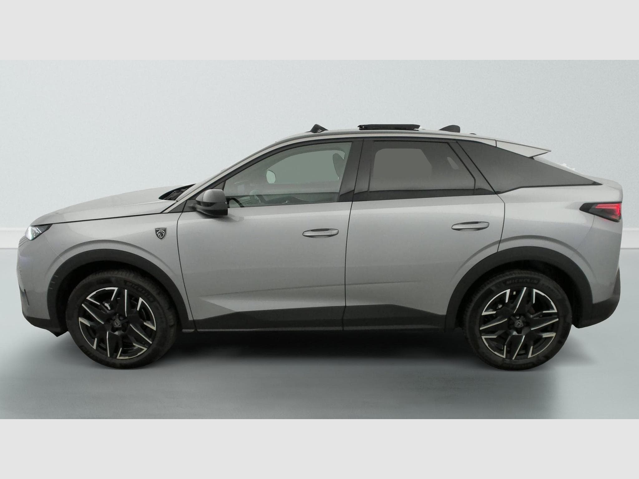 Peugeot 3008 Hybrid 145 e-DCS6 GT (2025) - Foto 4
