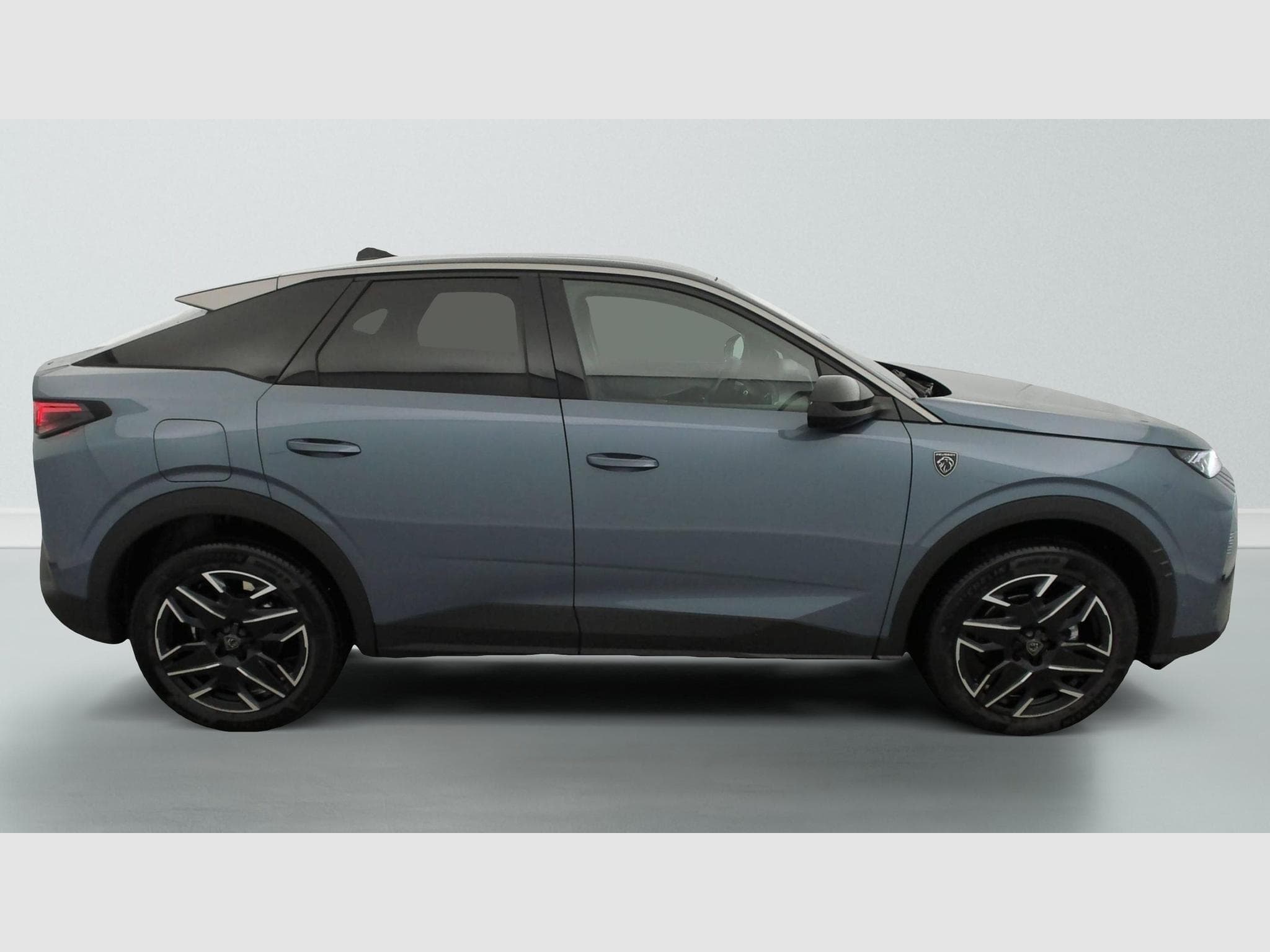 Peugeot 3008 Hybrid 145 e-DCS6 GT (2025) - Foto 8