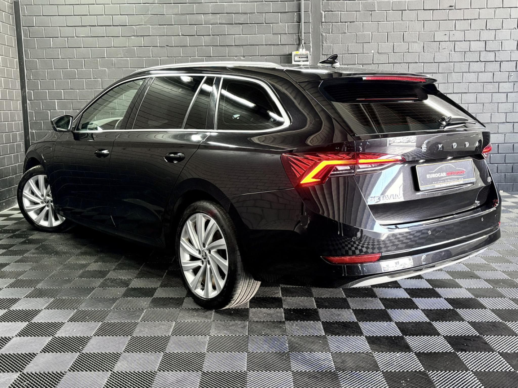 Skoda Octavia iV Estate Style 1.4 PHEV 204 CV (2021) - Foto 4
