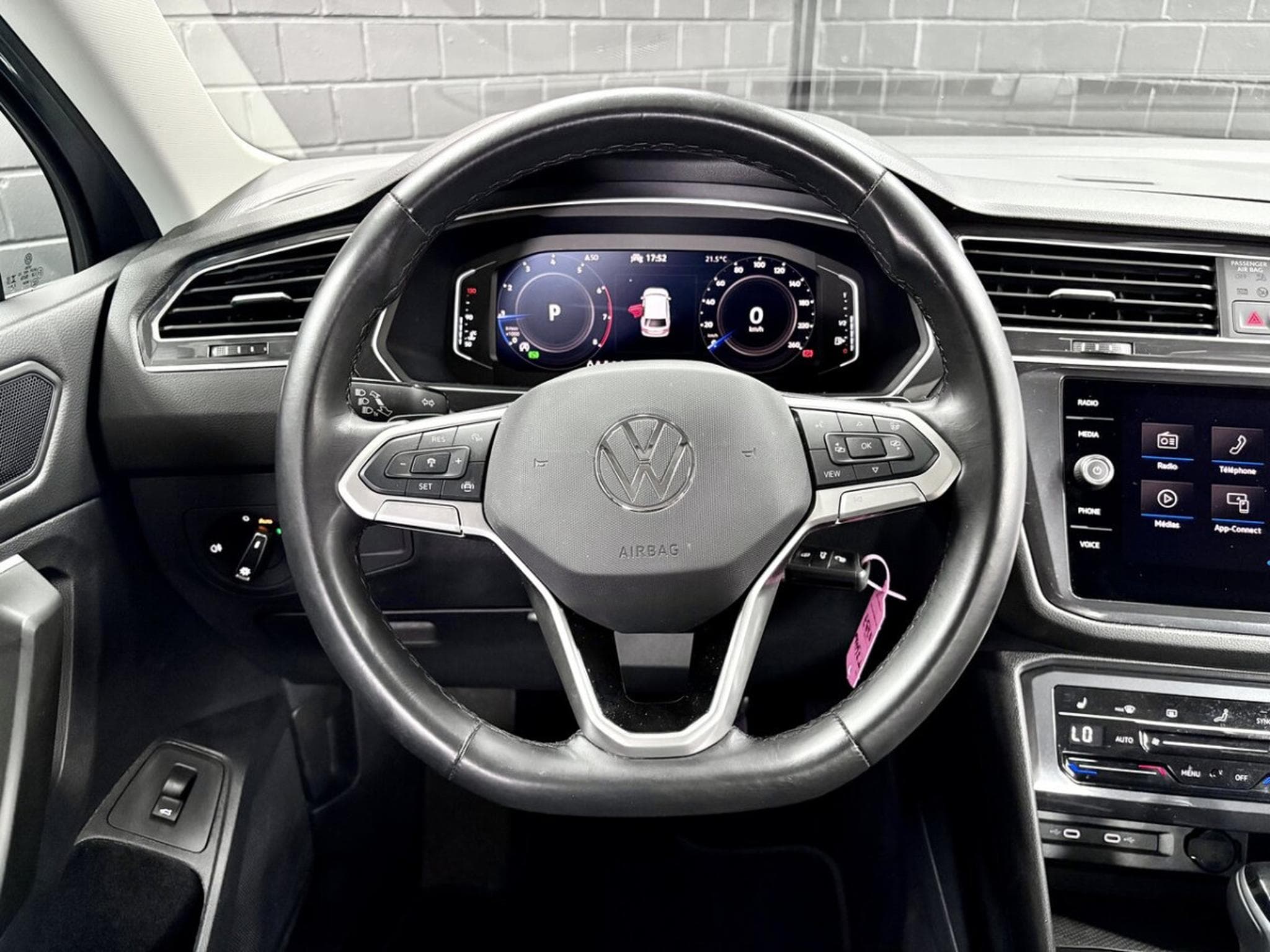 VW Tiguan Life 1.5 TSI 150 CV DSG7 *7 PLACES *ATTELAGE* *HAYON* (2025) - Foto 8