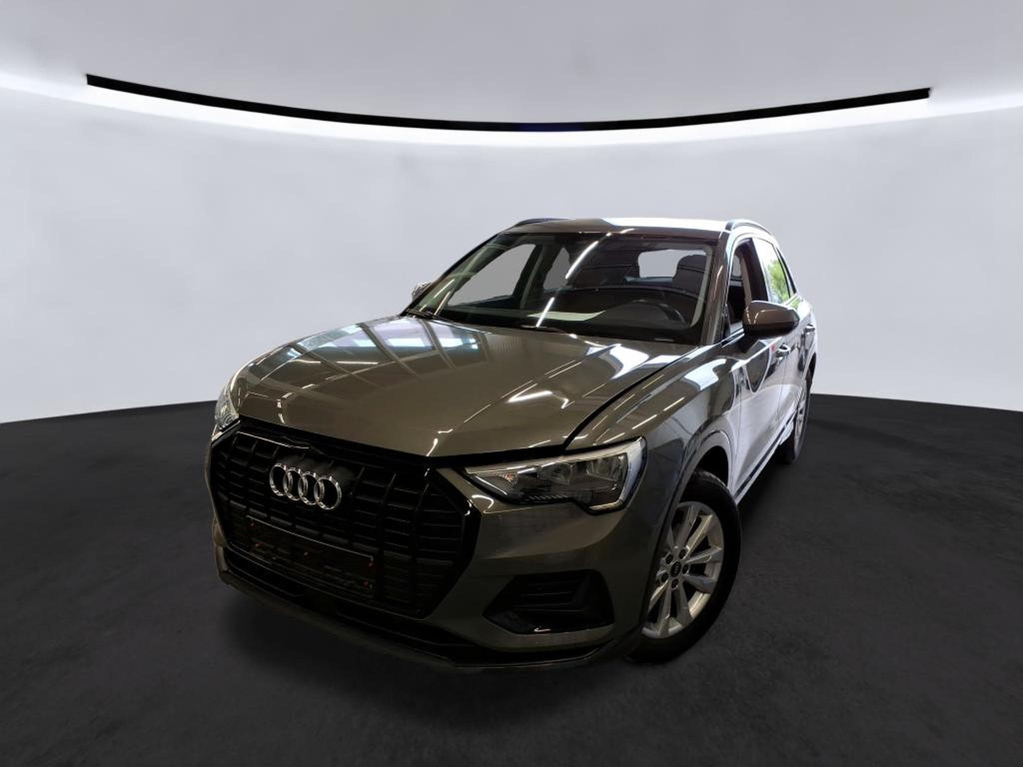 Audi Q3 35 TDI S TRONIC 7 150 CV *ATTELAGE* ACC * HAYON * (2023) - Foto 1
