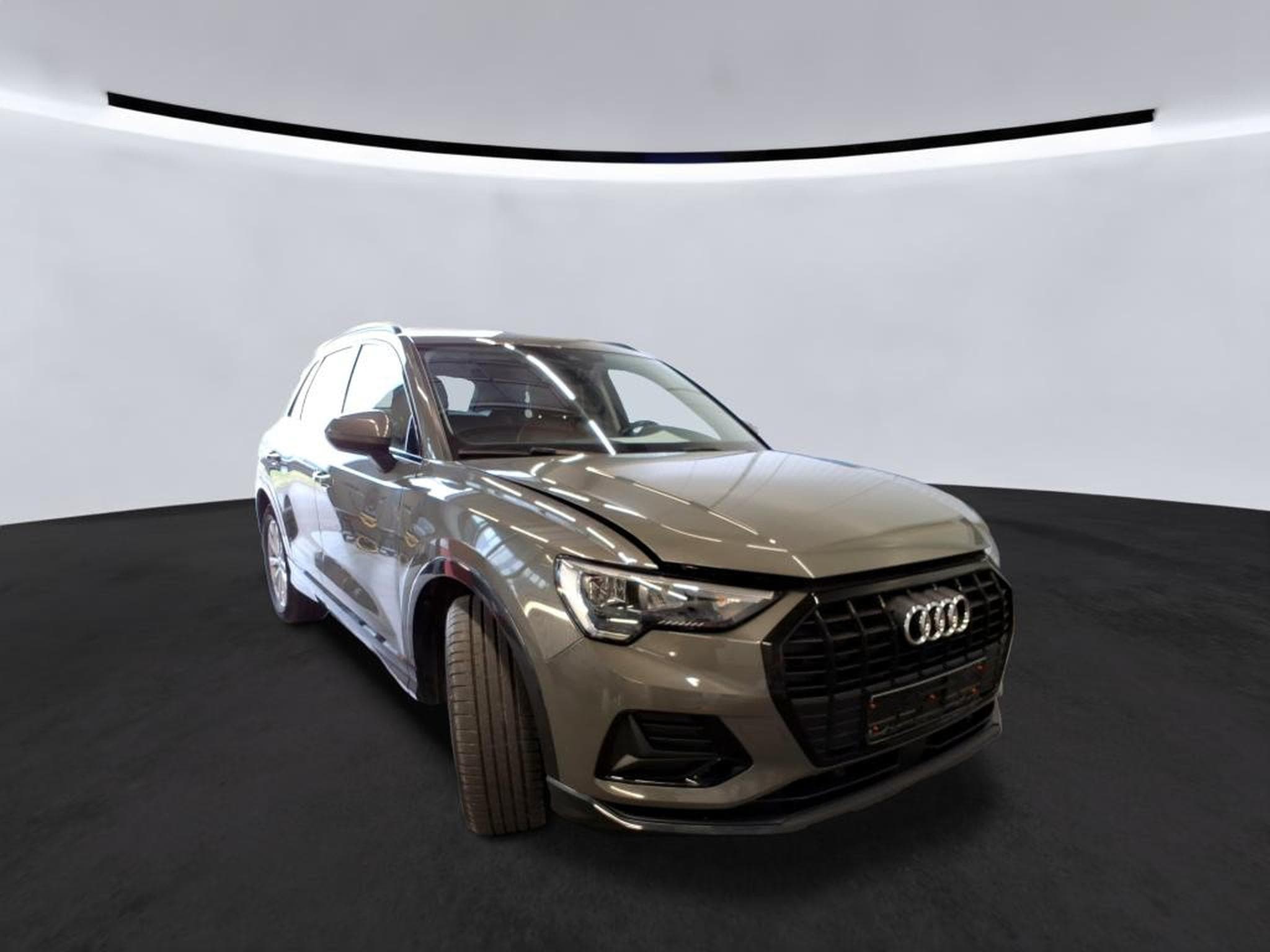 Audi Q3 35 TDI S TRONIC 7 150 CV *ATTELAGE* ACC * HAYON * (2023) - Foto 3