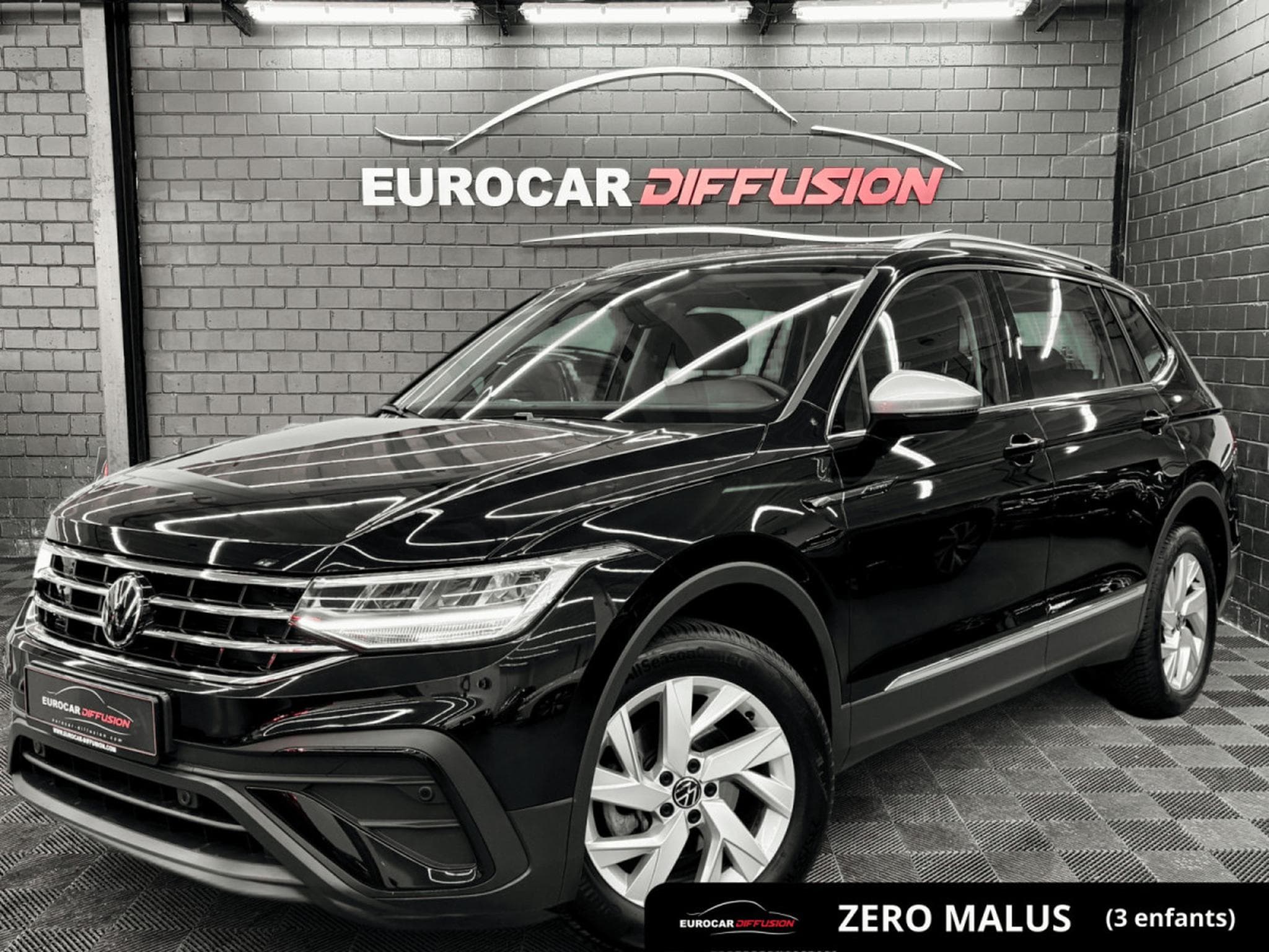 VW Tiguan Life 1.5 TSI 150 CV DSG7 *7 PLACES *ATTELAGE* *HAYON* (2025) - Foto 1
