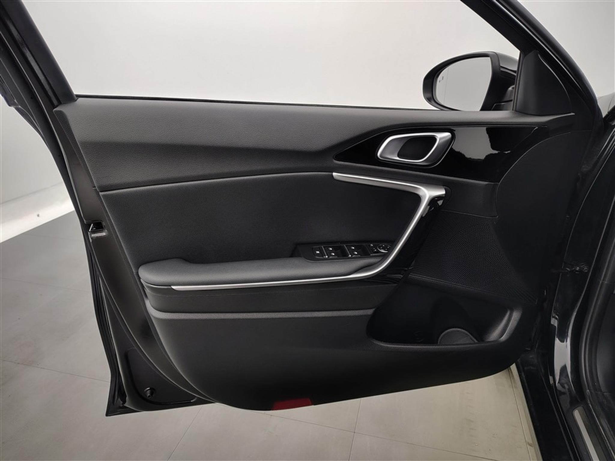Kia Ceed Sw Ceed SW 1.6 GDi PHEV DCT Navi / Led (2022) - Photo 16