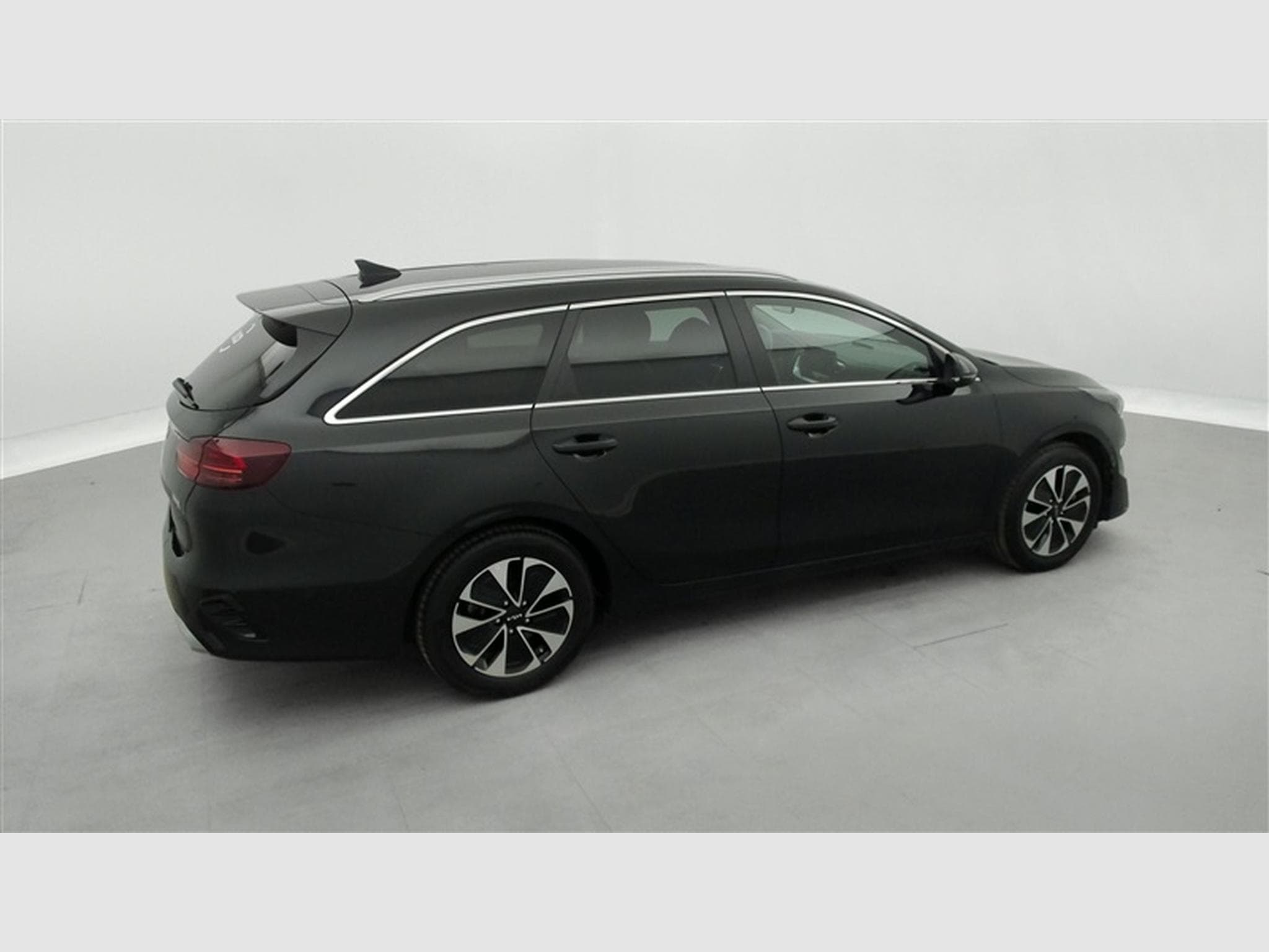 Kia Ceed Sw Ceed SW 1.6 GDi PHEV DCT Navi / Led (2022) - Photo 24