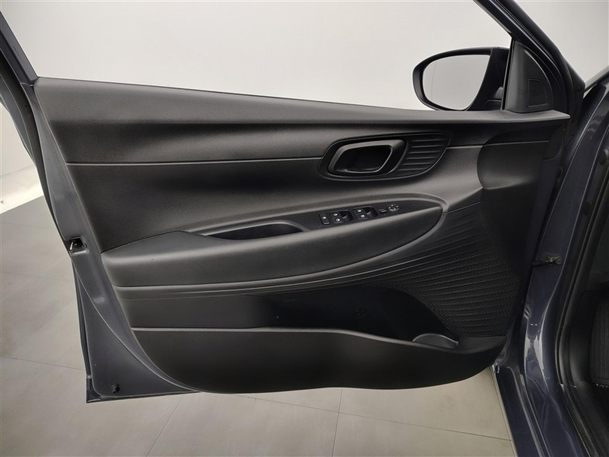 Hyundai i20 1.0 T-GDi Twist (2023) - Photo 16