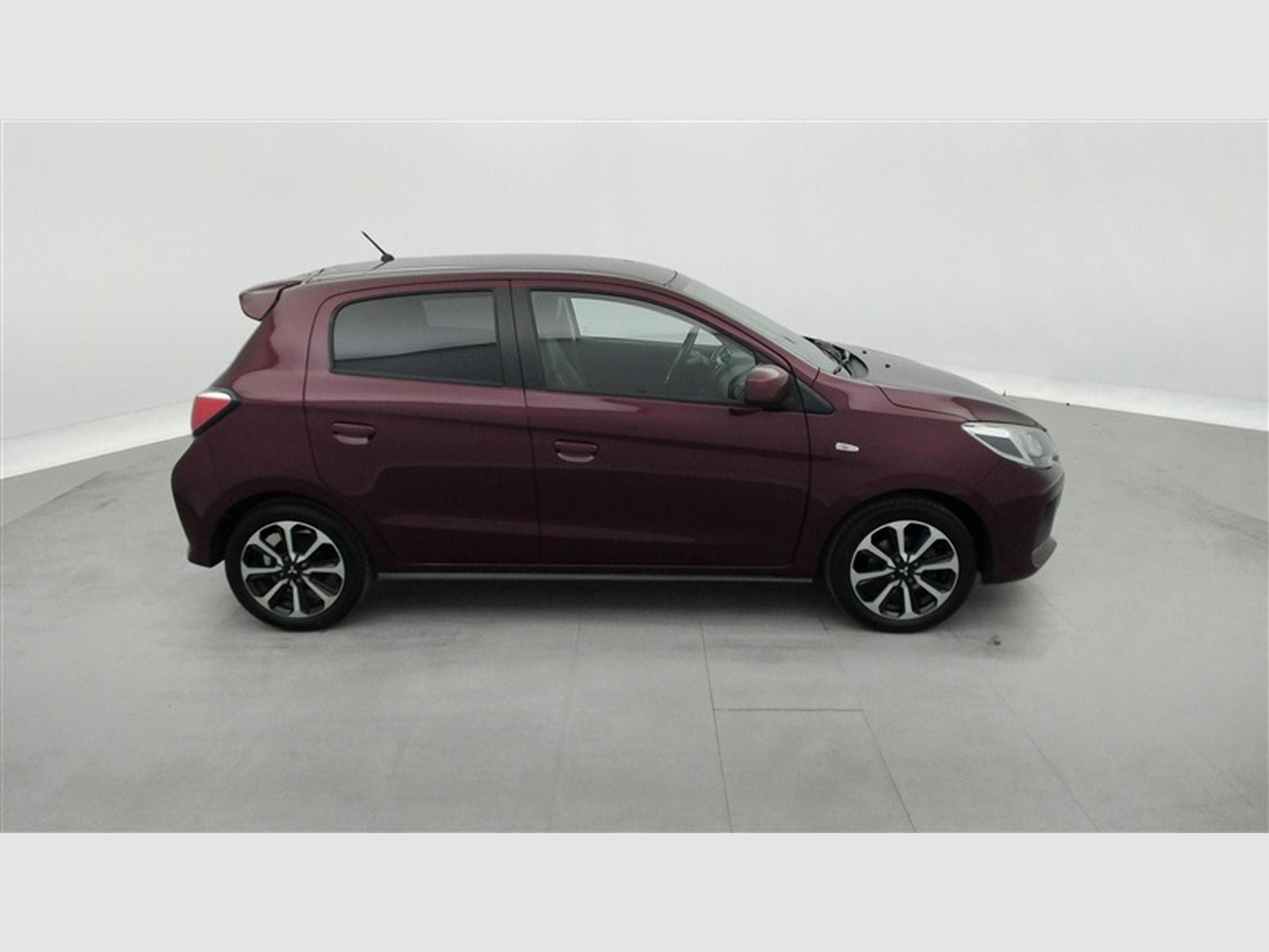 Mitsubishi Space Star 1.2i Diamond Edition (2020) - Photo 23
