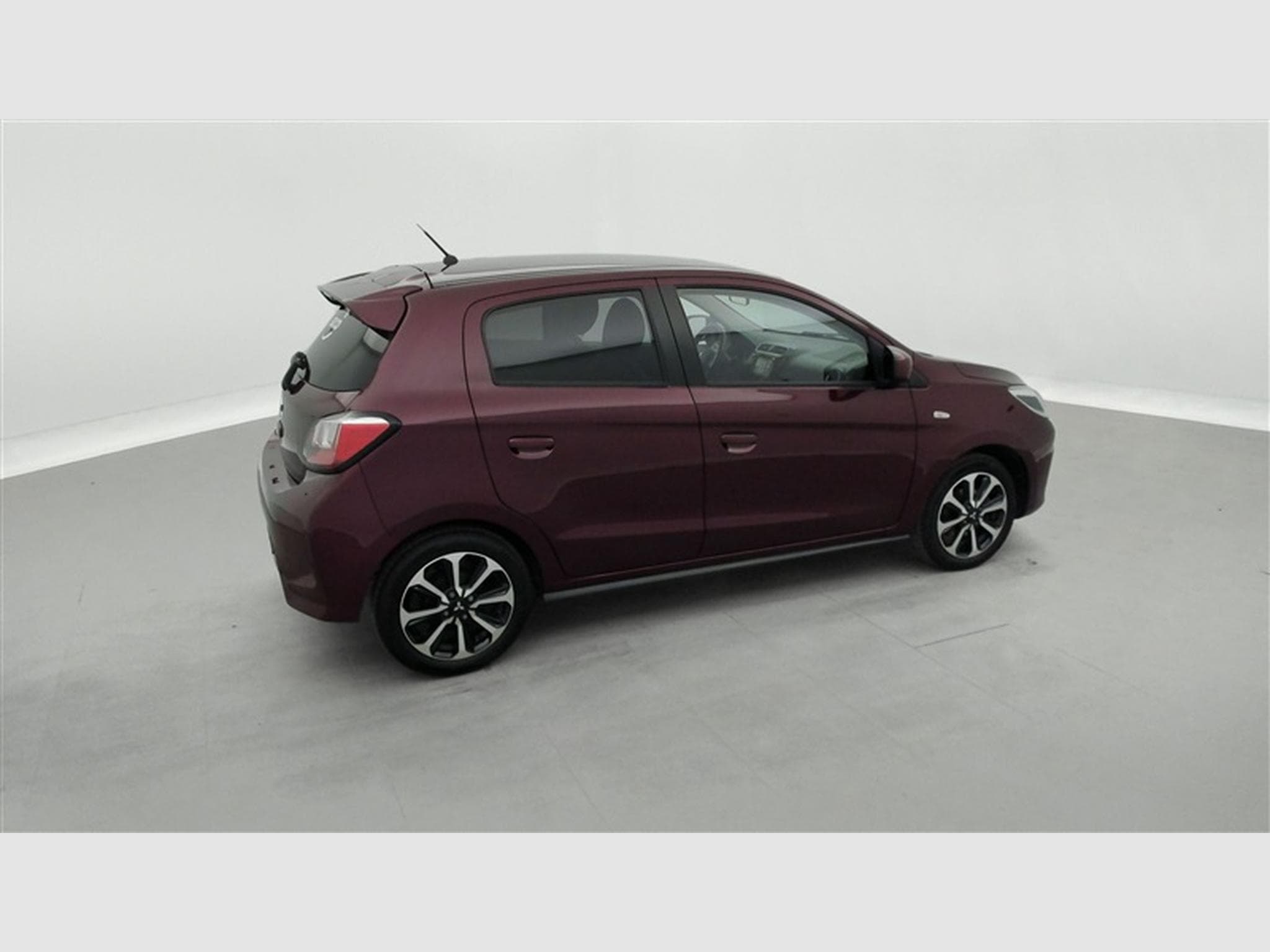 Mitsubishi Space Star 1.2i Diamond Edition (2020) - Photo 24