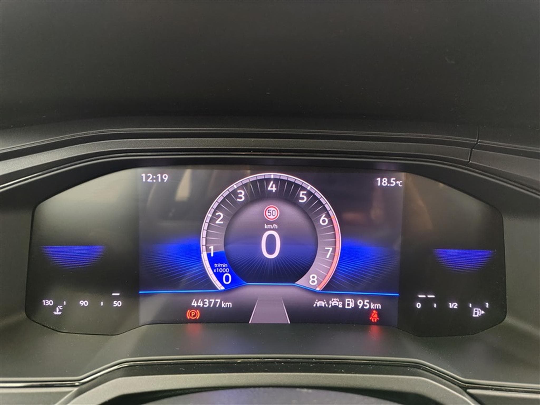 VW Polo 1.0 MPI Carplay / Led / PDC av+ar (2024) - Photo 10