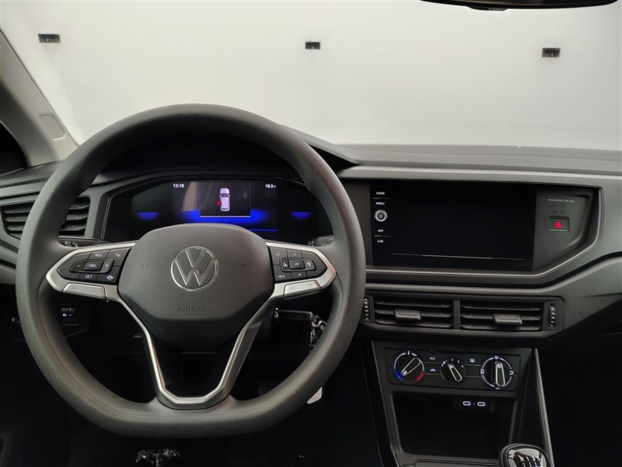 VW Polo 1.0 MPI Carplay / Led / PDC av+ar (2024) - Photo 9
