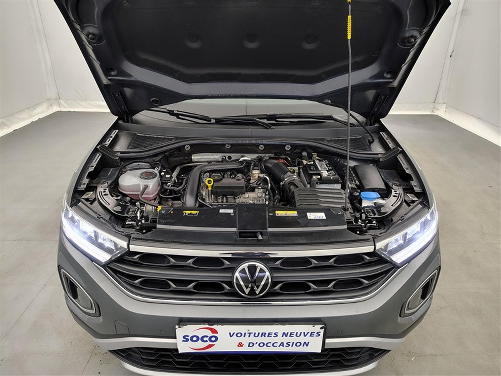 VW T-Roc 1.0 TSI Life Navi Cockpit / Led / PDC av+ar (2023) - Photo 18