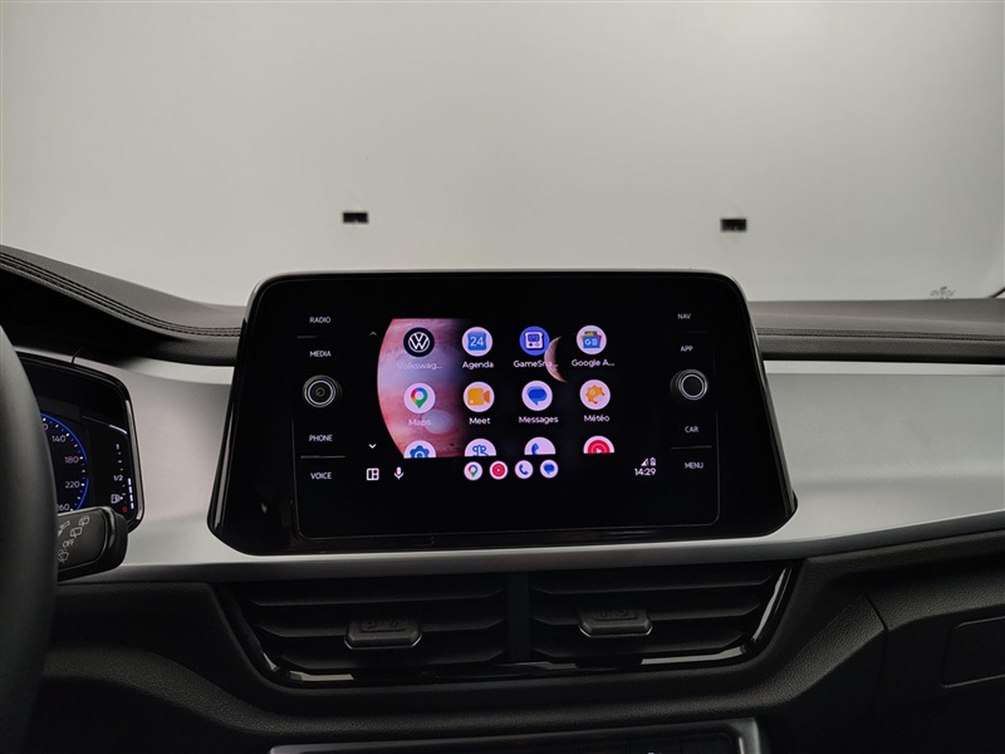 VW T-Roc 1.0 TSI Life Navi Cockpit / Led / PDC av+ar (2023) - Photo 19