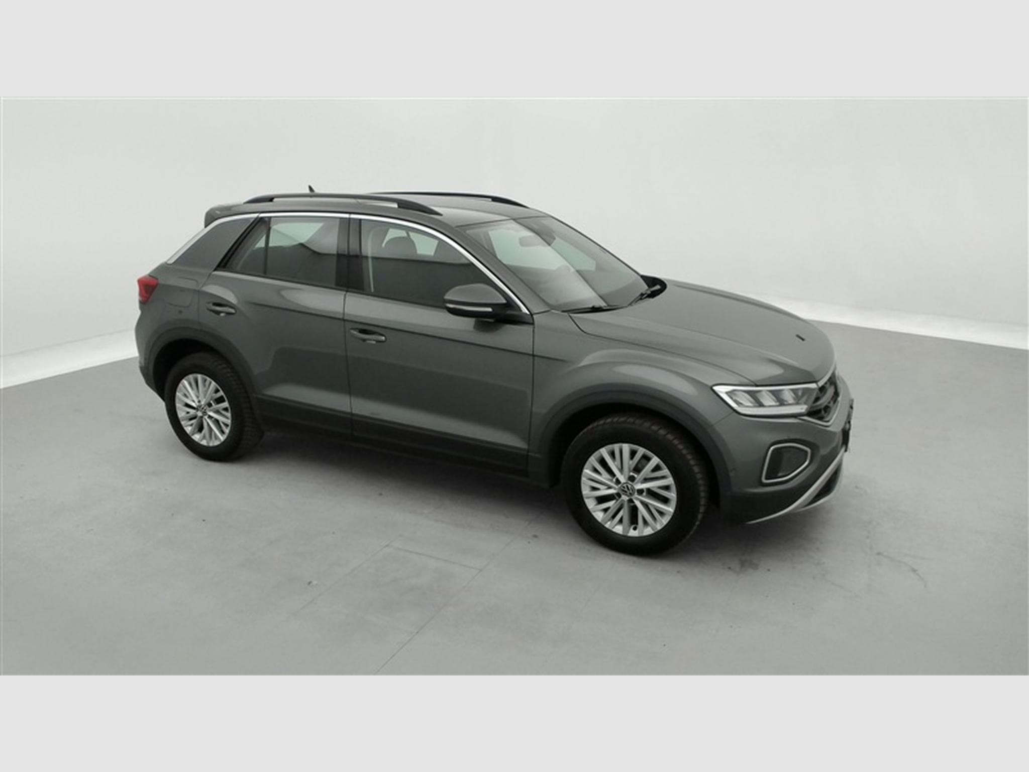 VW T-Roc 1.0 TSI Life Navi Cockpit / Led / PDC av+ar (2023) - Photo 22