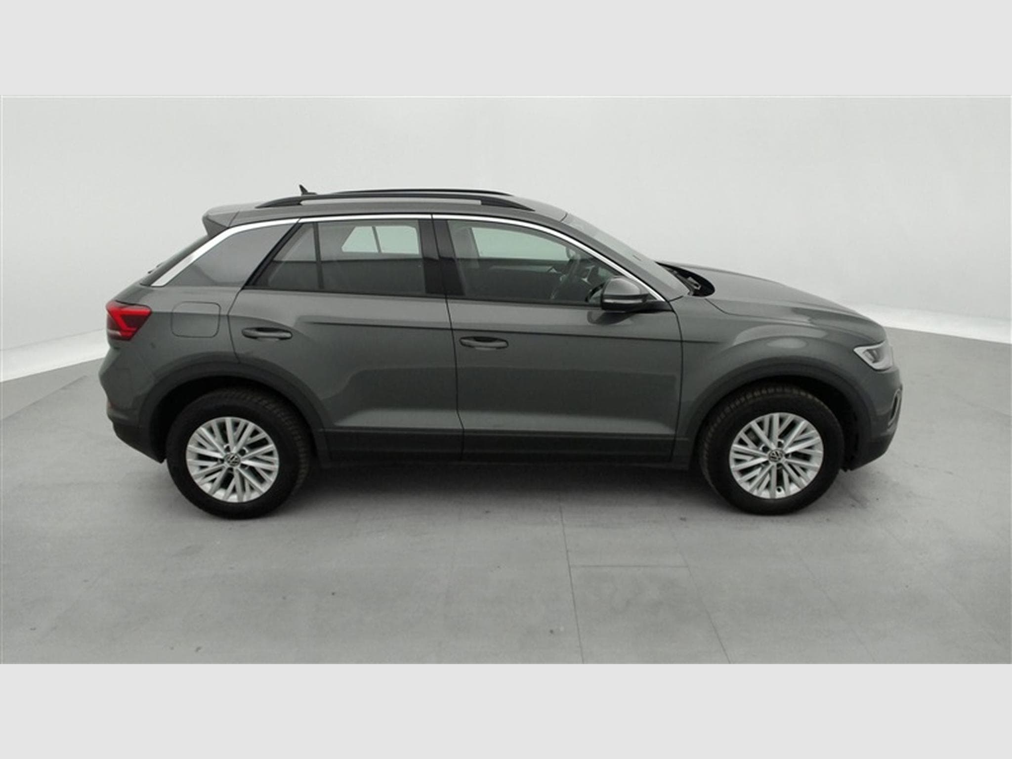 VW T-Roc 1.0 TSI Life Navi Cockpit / Led / PDC av+ar (2023) - Photo 23