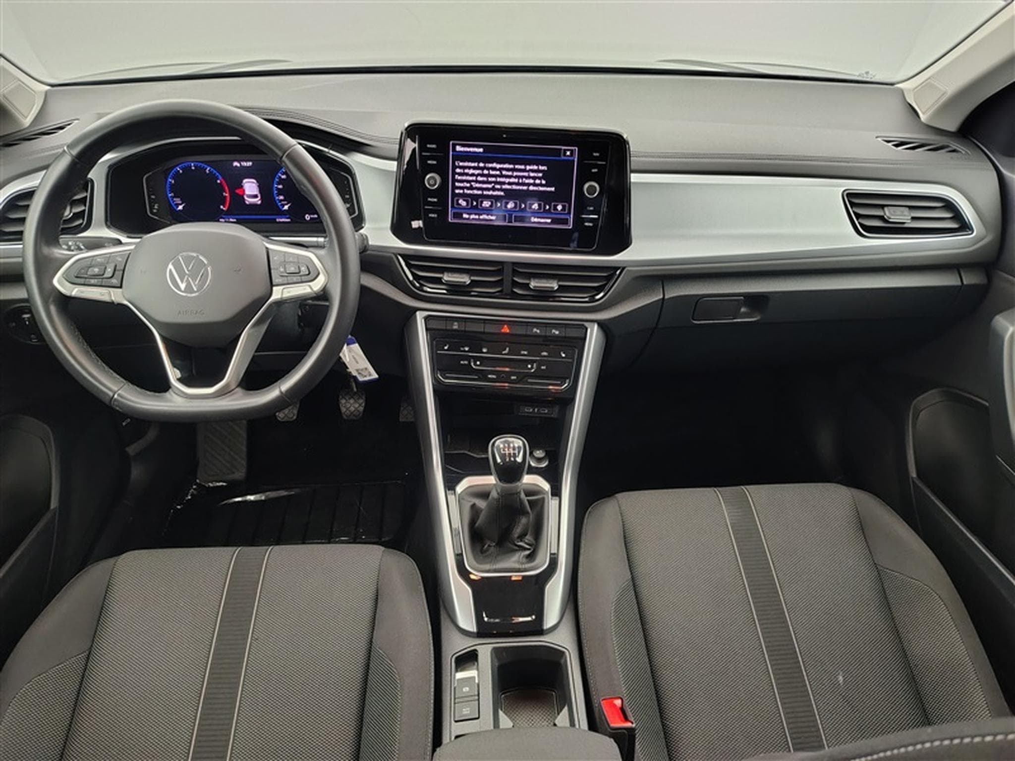 VW T-Roc 1.0 TSI Life Navi Cockpit / Led / PDC av+ar (2023) - Photo 8