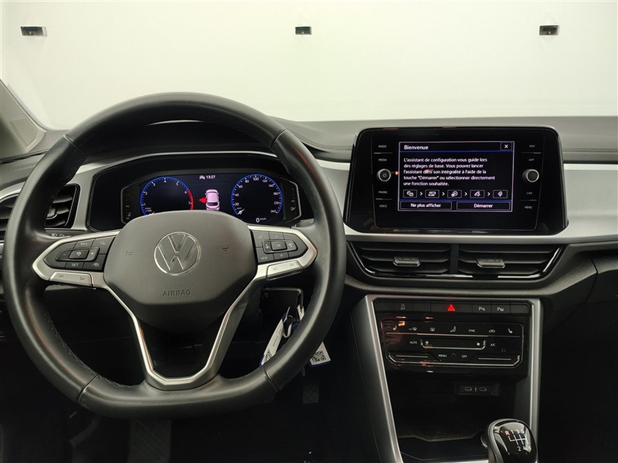 VW T-Roc 1.0 TSI Life Navi Cockpit / Led / PDC av+ar (2023) - Photo 9