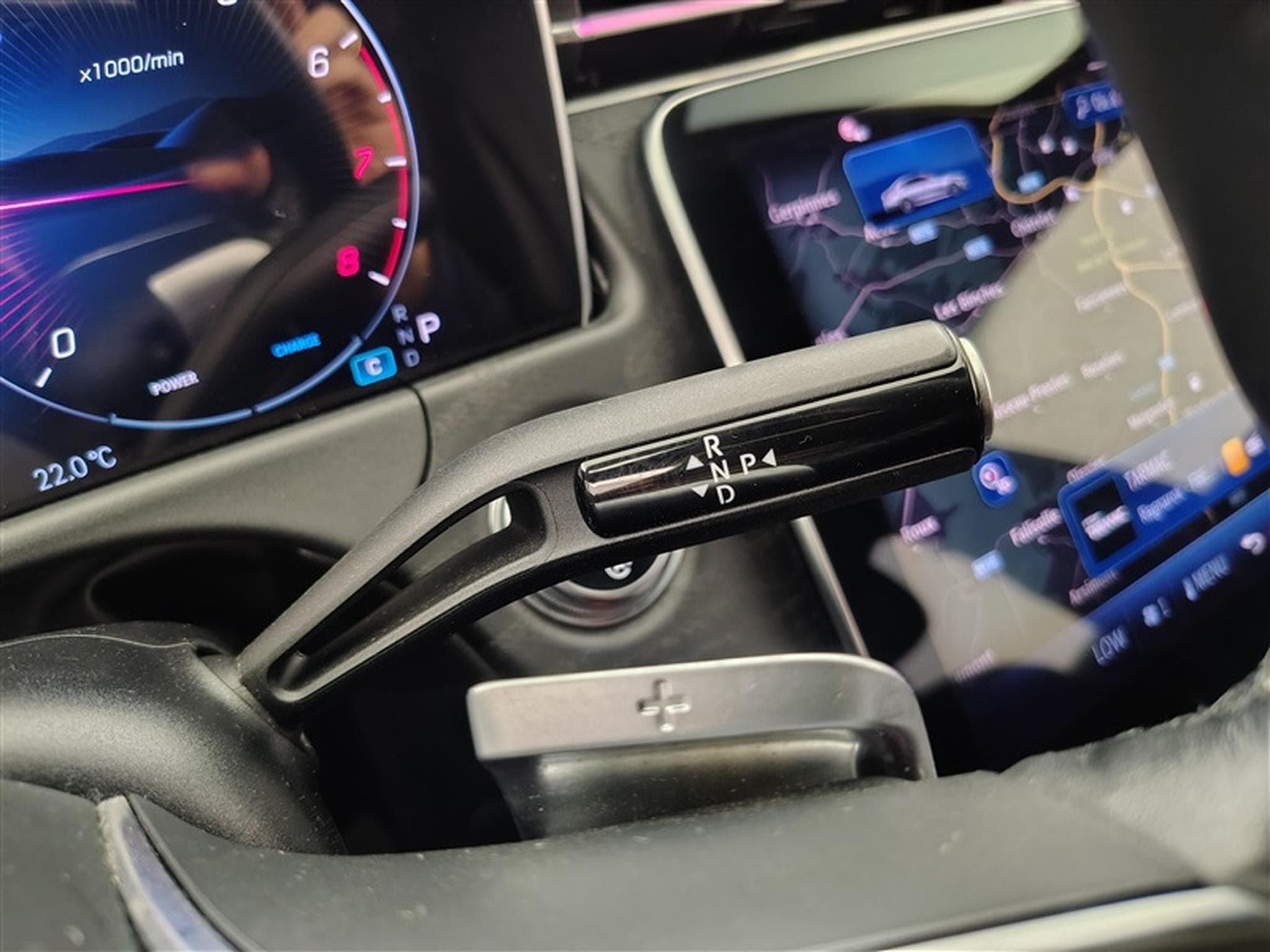 Mercedes E 200 E 200 Business AUTO NAVI 10" / FULL LED / PDC AV+AR / JA17" (2024) - Photo 12