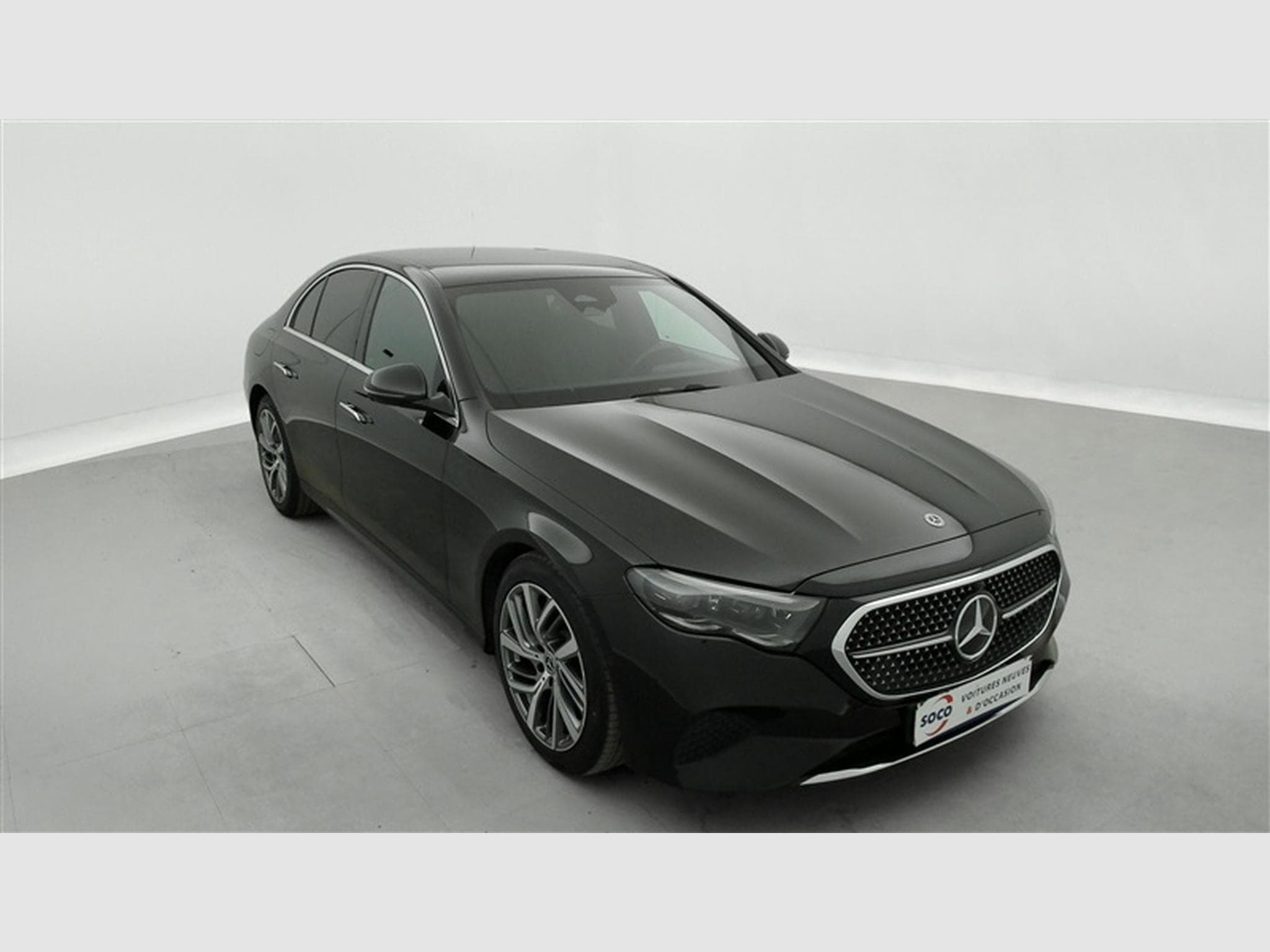 Mercedes E 200 E 200 Business AUTO NAVI 10" / FULL LED / PDC AV+AR / JA17" (2024) - Photo 22