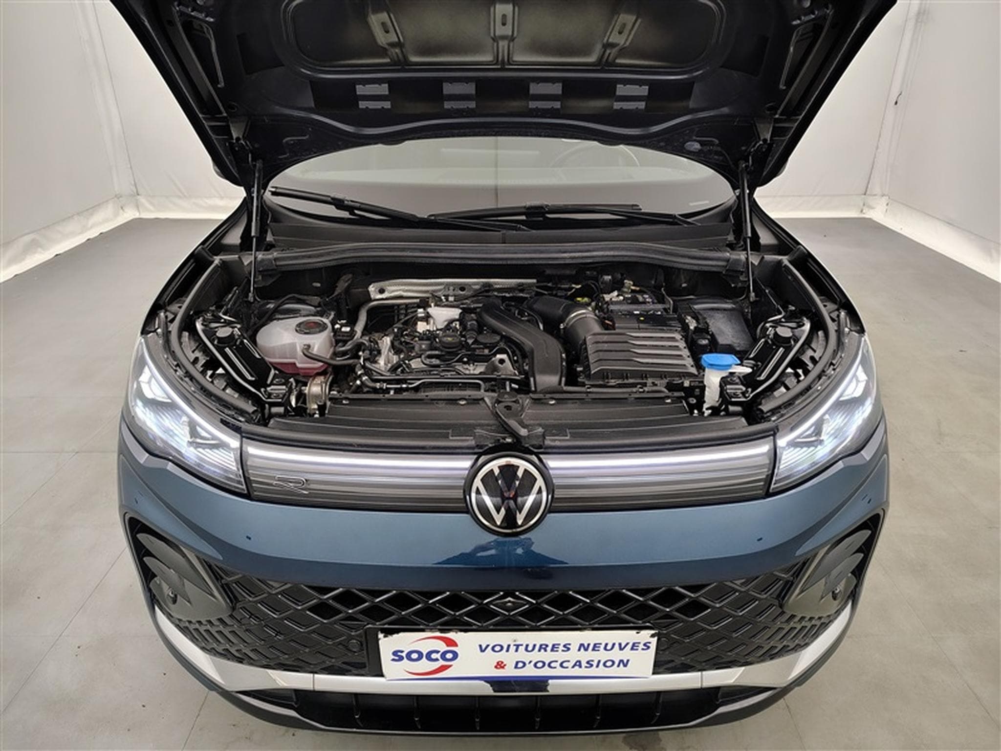 VW Tiguan 1.5 eTSI 150Cv DSG New R-Line *NAVI/COCKPIT/CAMERA/SG CH"* (2024) - Photo 21