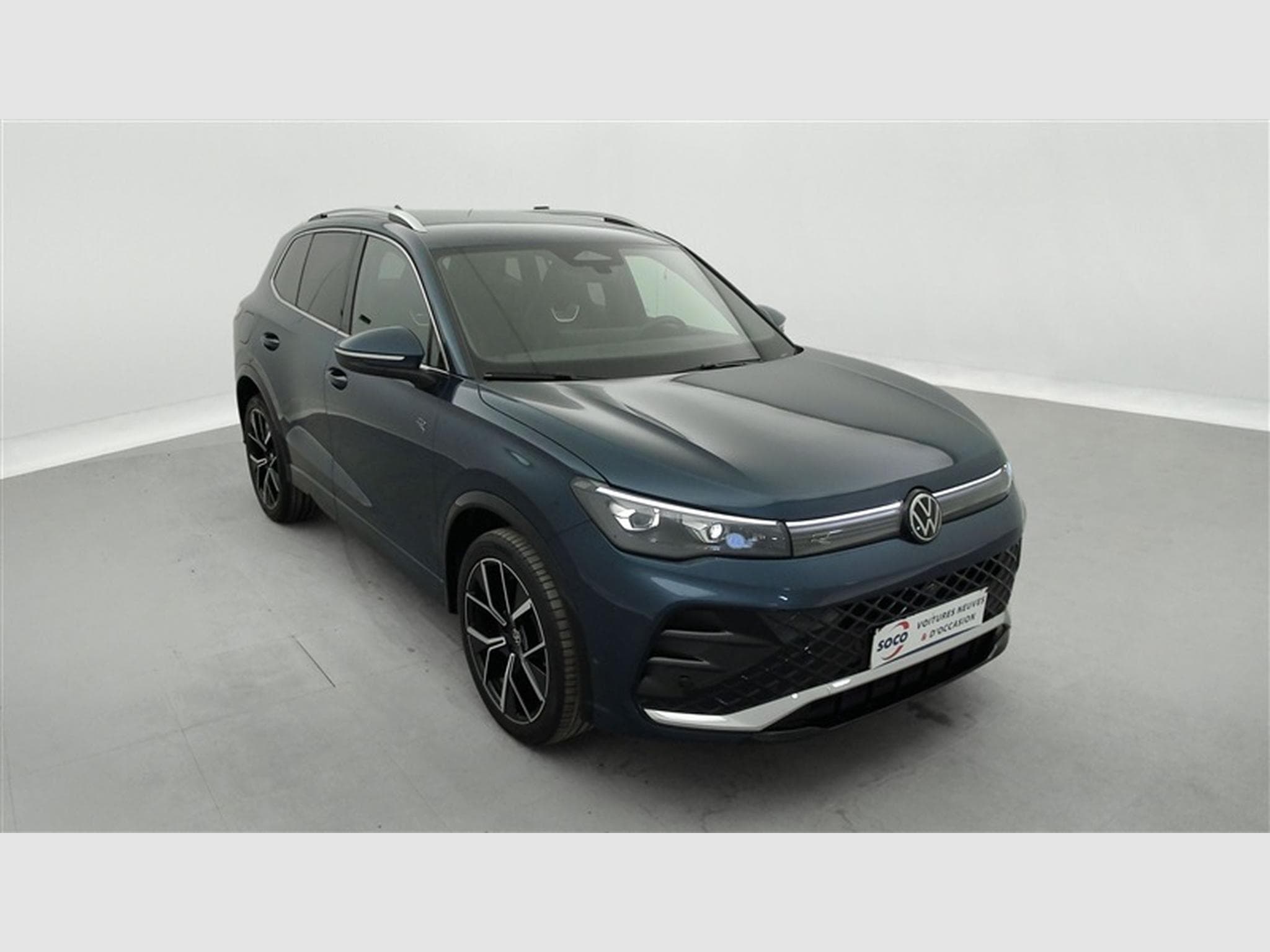 VW Tiguan 1.5 eTSI 150Cv DSG New R-Line *NAVI/COCKPIT/CAMERA/SG CH"* (2024) - Photo 24