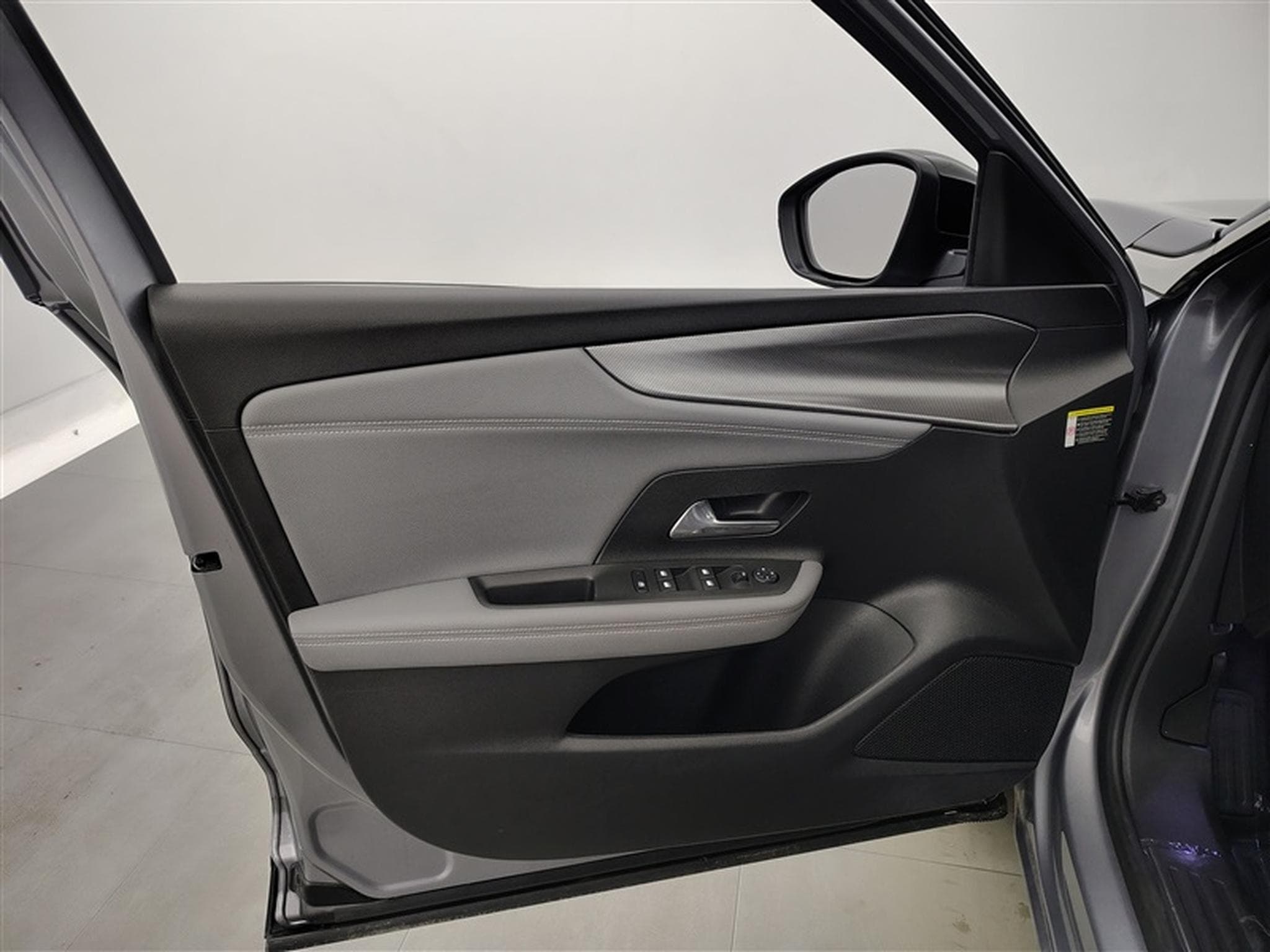 Opel Mokka 1.2 Turbo Elegance S/S (EU6.4) (2023) - Photo 17