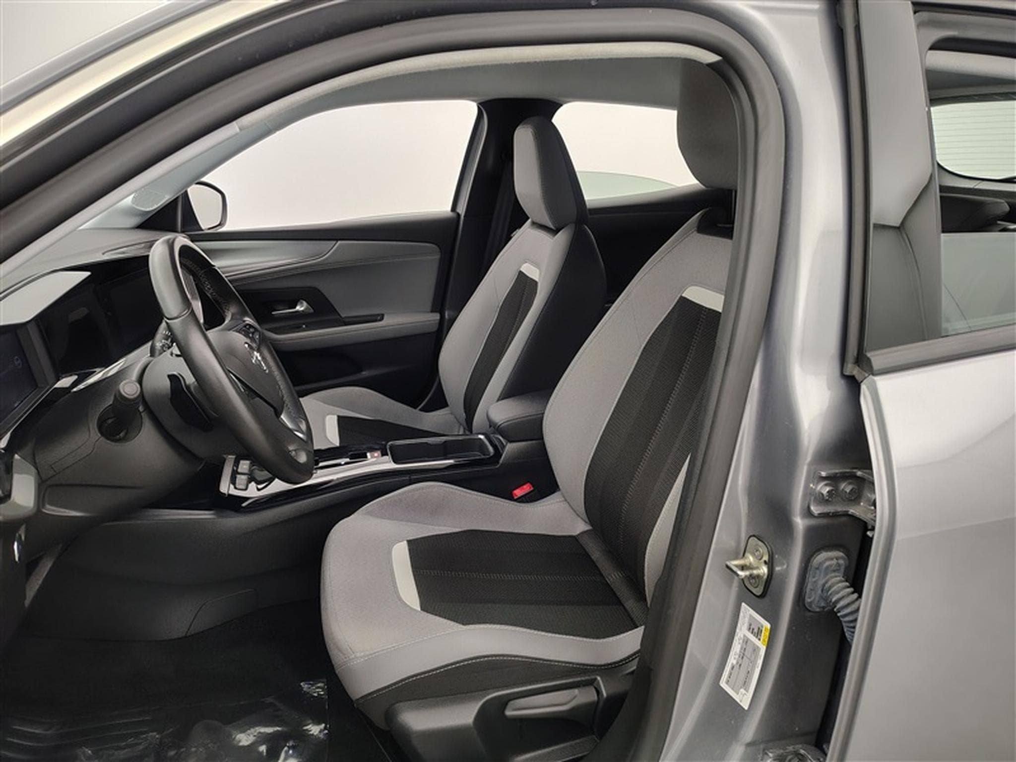 Opel Mokka 1.2 Turbo Elegance S/S (EU6.4) (2023) - Photo 7