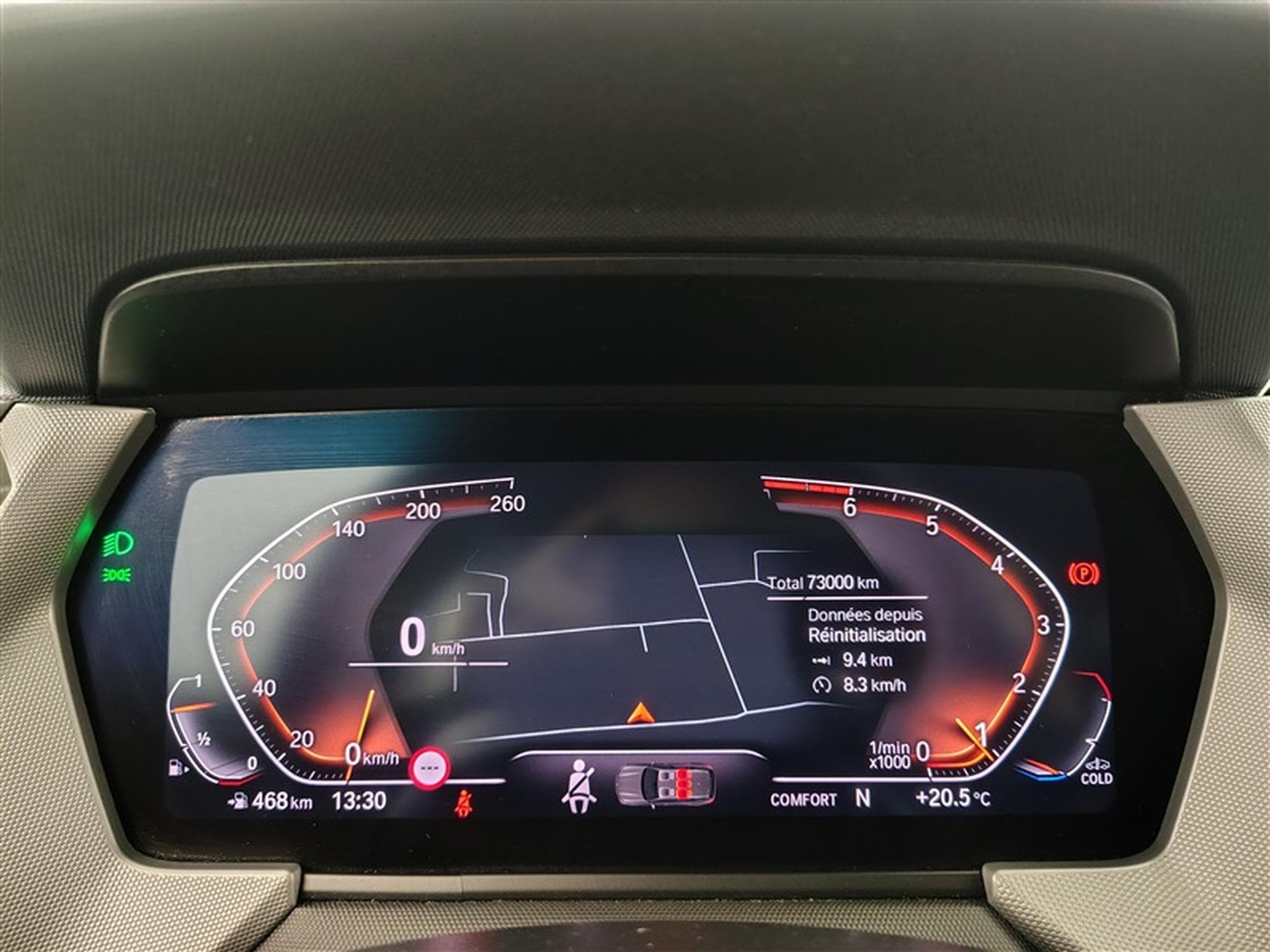 BMW 118 i NAVI / S-CUIR SPORT / FULL LED (2022) - Photo 10