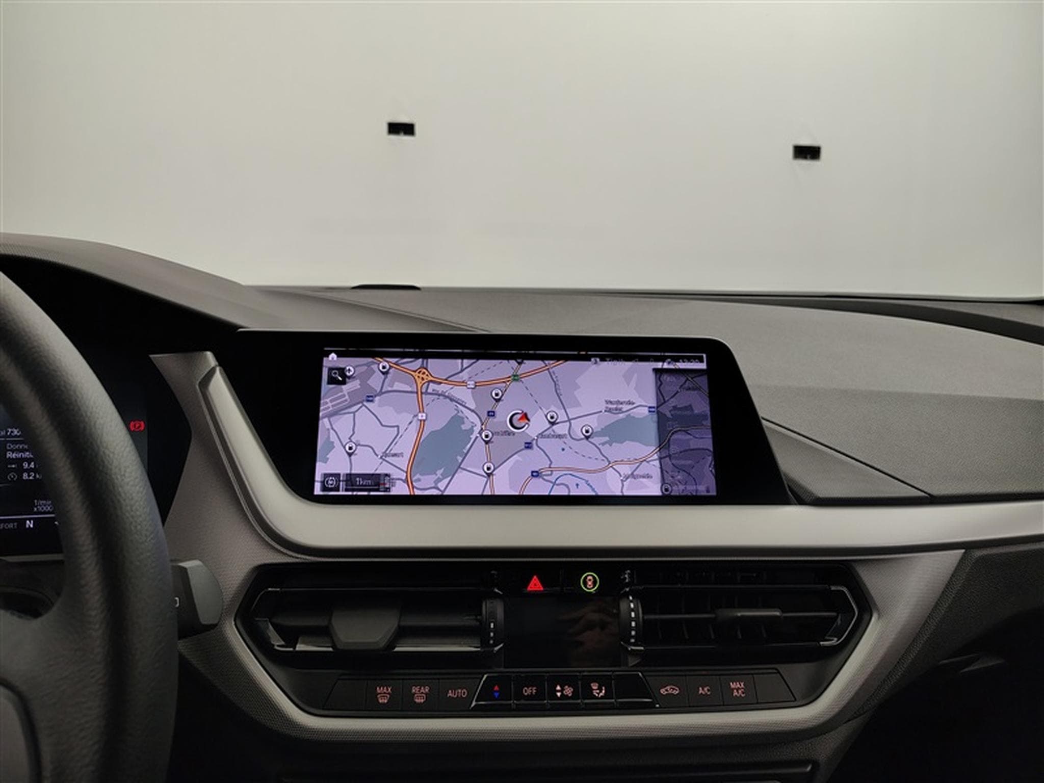 BMW 118 i NAVI / S-CUIR SPORT / FULL LED (2022) - Photo 11