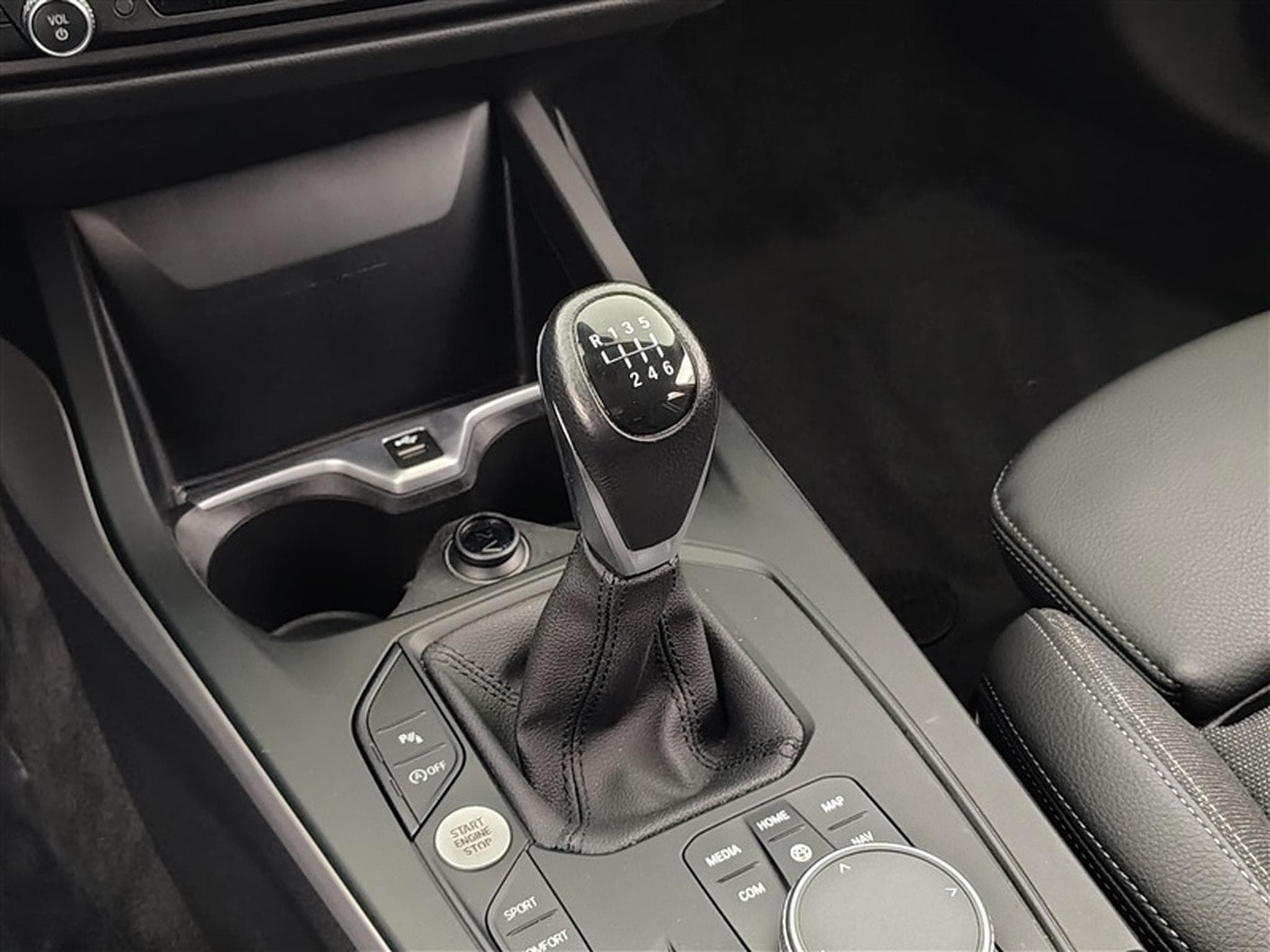 BMW 118 i NAVI / S-CUIR SPORT / FULL LED (2022) - Photo 12