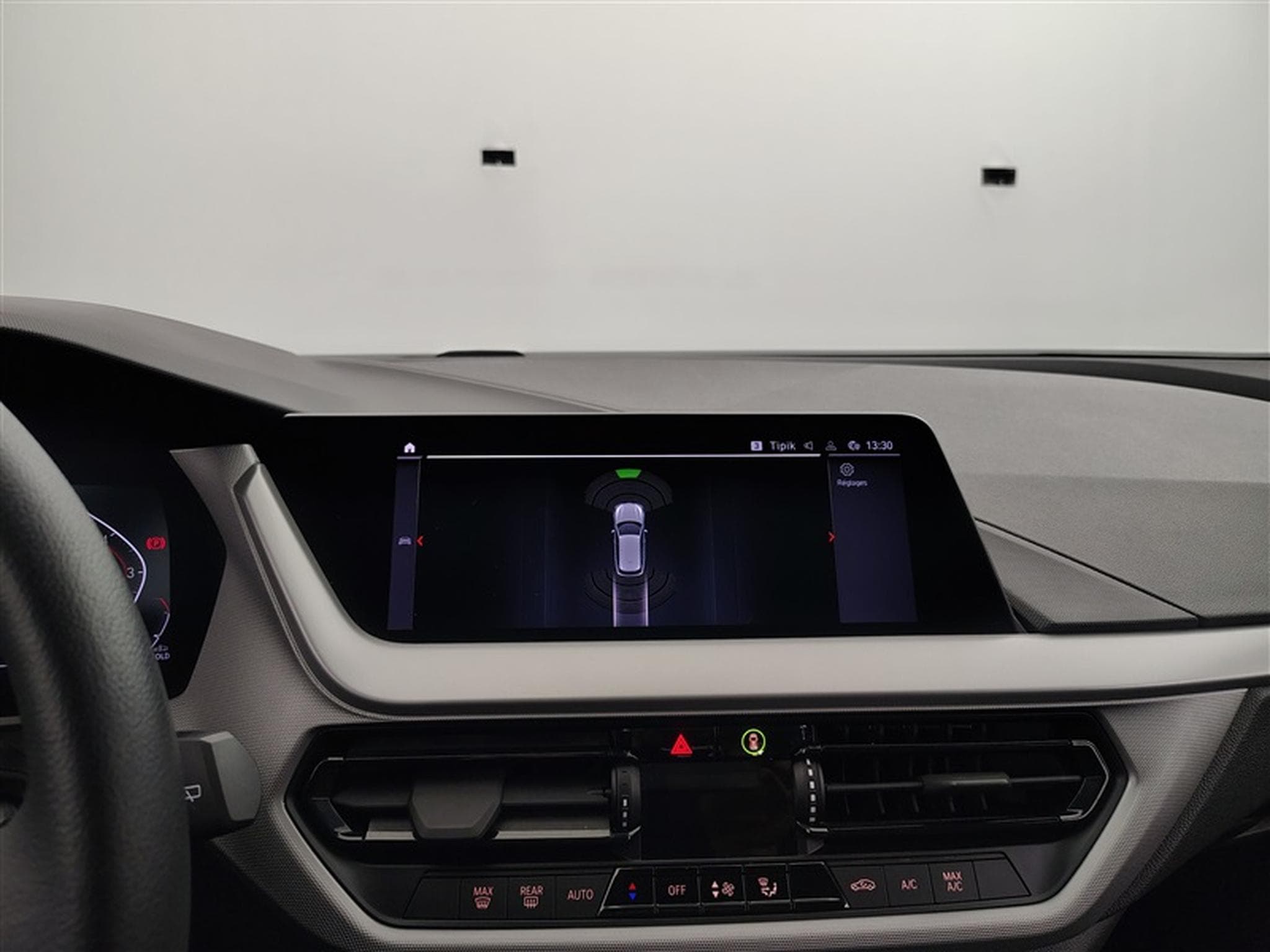 BMW 118 i NAVI / S-CUIR SPORT / FULL LED (2022) - Photo 17