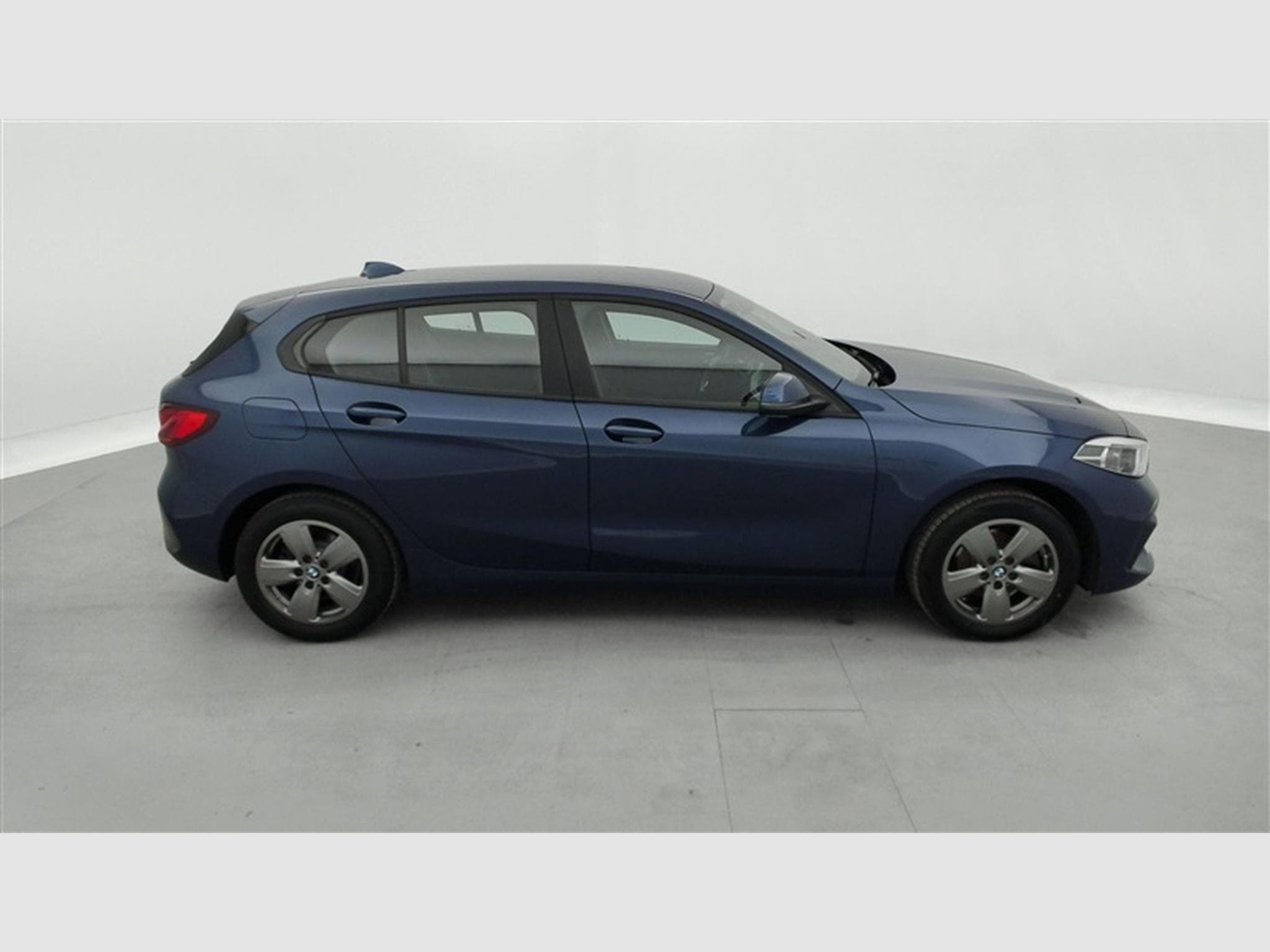 BMW 118 i NAVI / S-CUIR SPORT / FULL LED (2022) - Photo 23