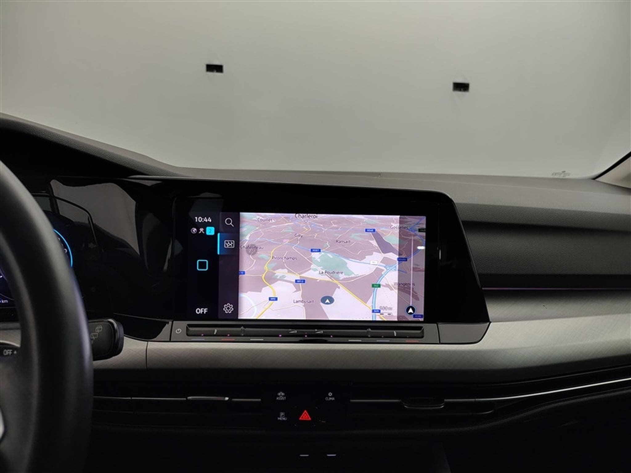 VW Golf 1.0 eTSI Life DSG NAVI / FULL LED / CARPLAY (2023) - Photo 11