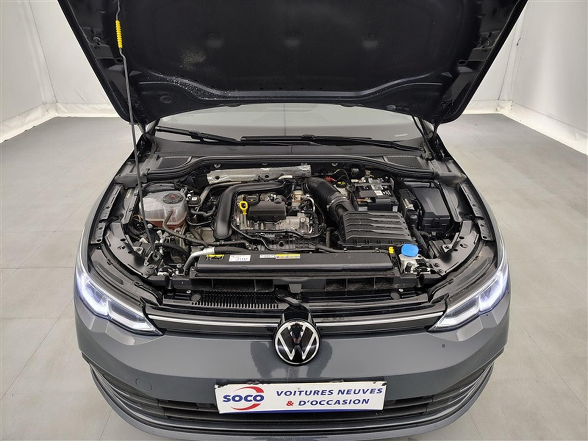 VW Golf 1.0 eTSI Life DSG NAVI / FULL LED / CARPLAY (2023) - Photo 18