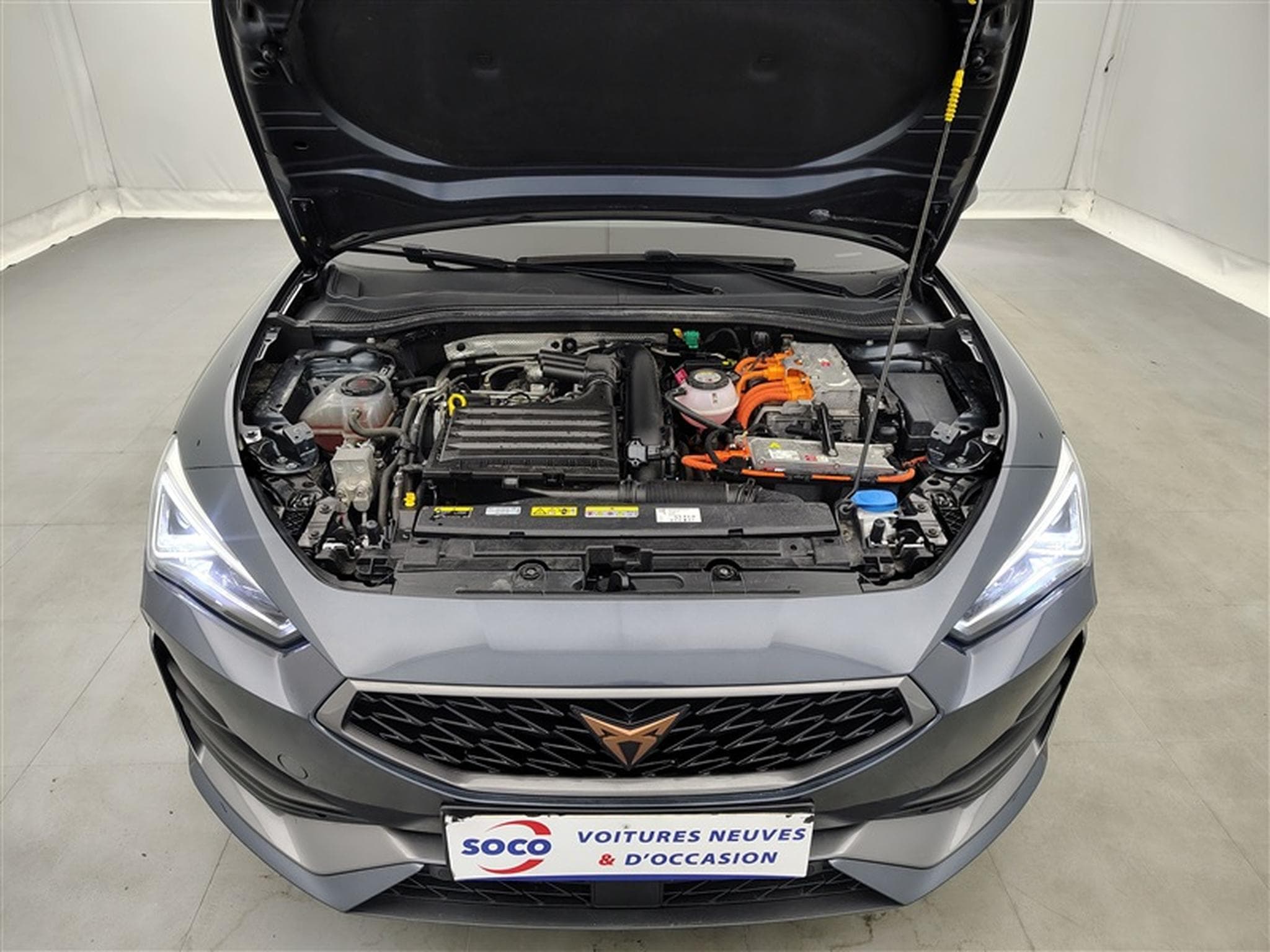 Cupra Leon Leon ST e-Hybrid 1.4 PHEV S-CUIR / NAVI / TO PANO / CAMERA (2023) - Photo 21