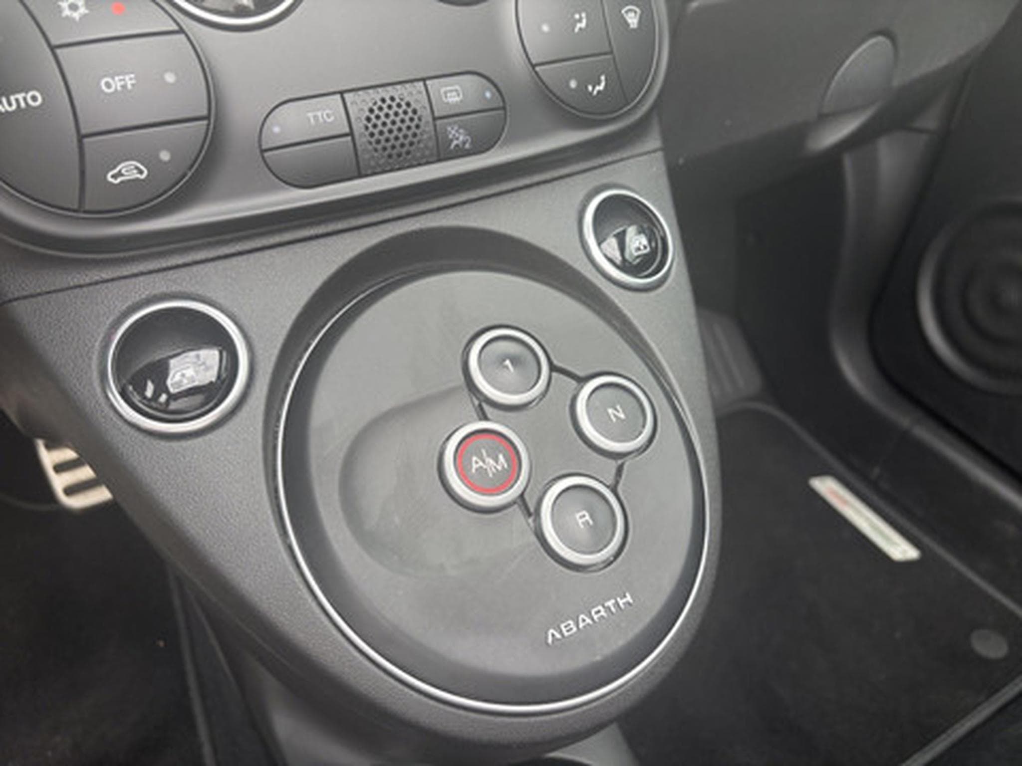 Abarth 500 500C 1.4 595 TURISMO C (2021) - Photo 9
