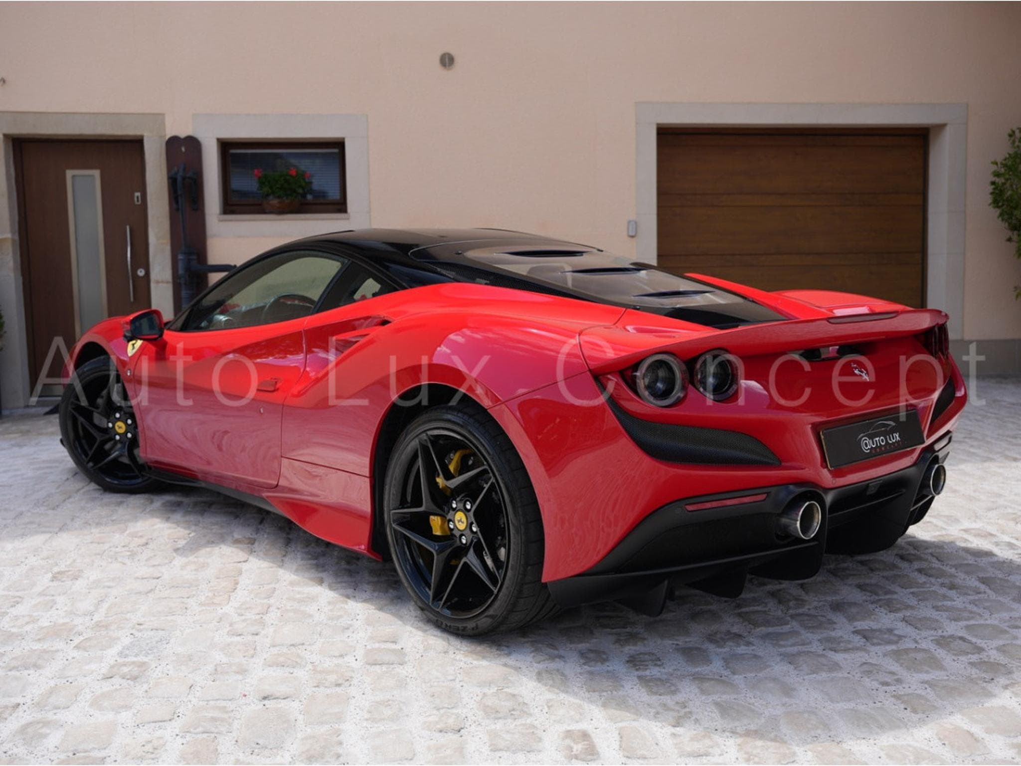 Ferrari F8 Tributo Full PPF/Carbon/Lift/Racing Seats/Passenger Display (2021) - Photo 4
