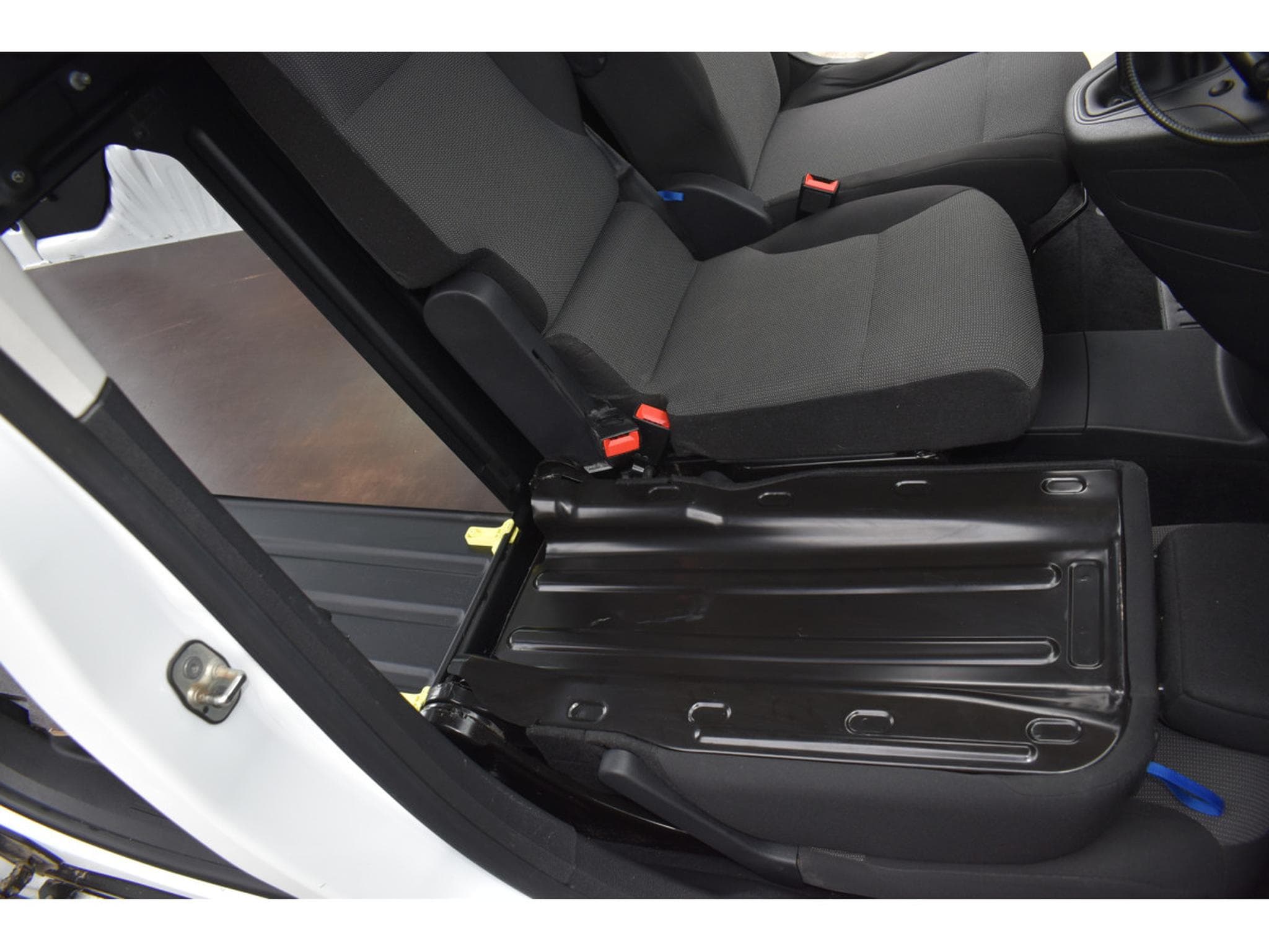Peugeot Partner Maxi 1,5 HDI 3 places TVA Comprise (2021) - Photo 10