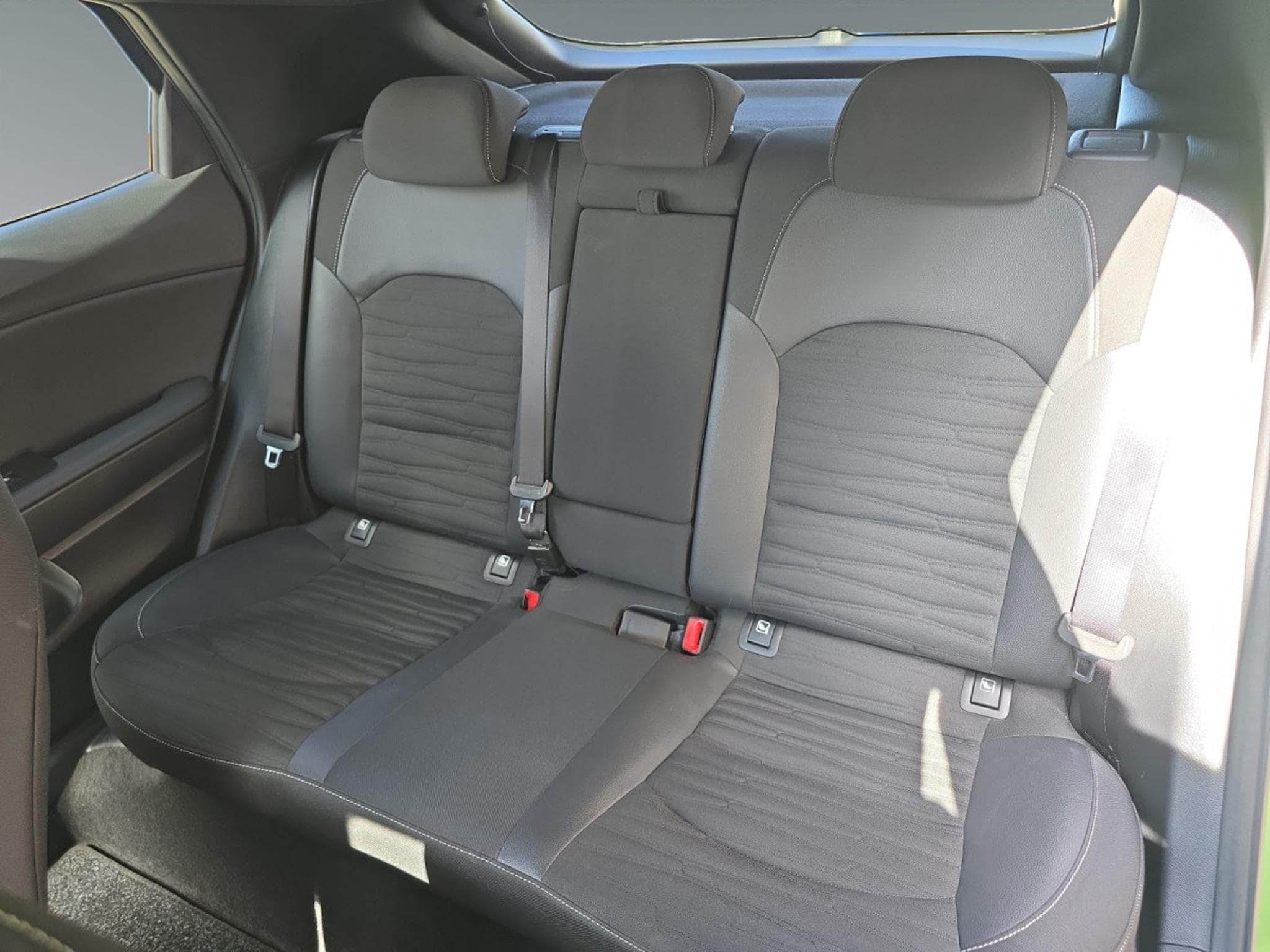 Kia XCeed GT Line 1.6T 204 DCT (2023) - Foto 16
