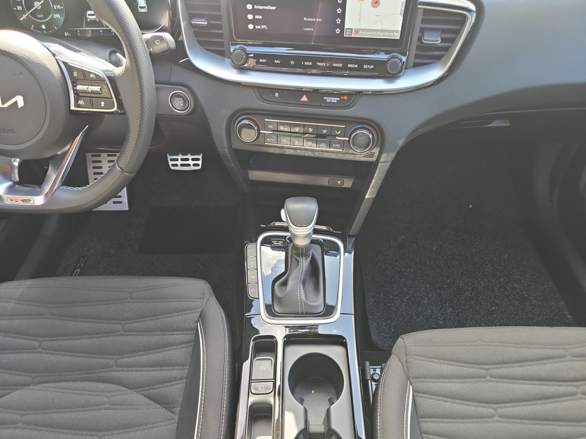 Kia XCeed GT Line 1.6T 204 DCT (2023) - Foto 9