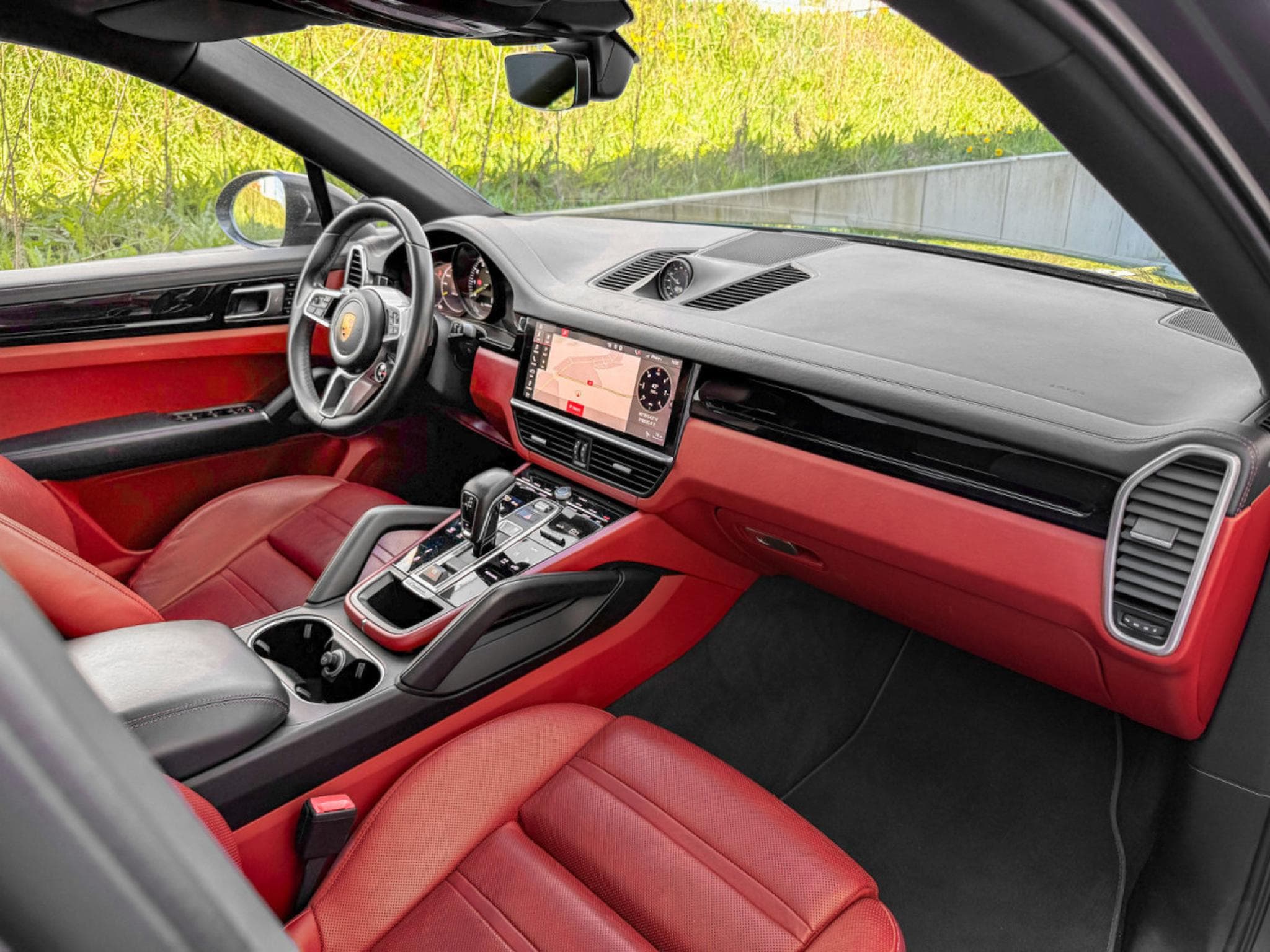 Porsche Cayenne Coupe E-Hybrid/Panorama/22 (2021) - Photo 11