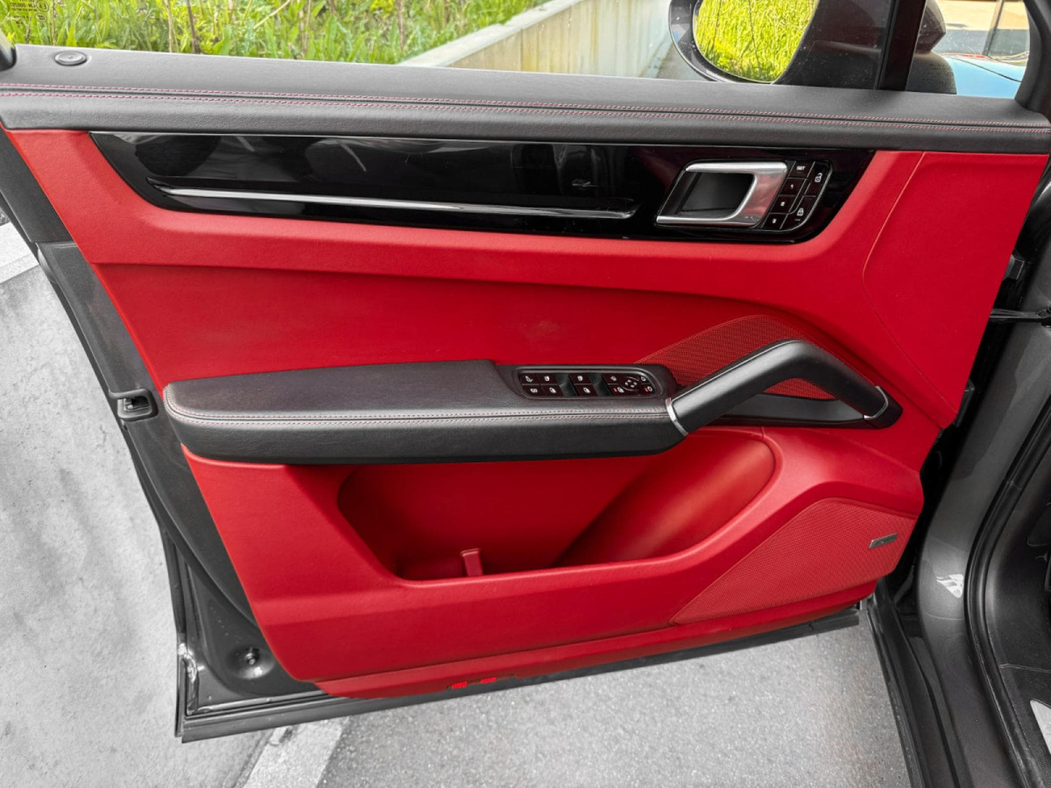 Porsche Cayenne Coupe E-Hybrid/Panorama/22 (2021) - Photo 19