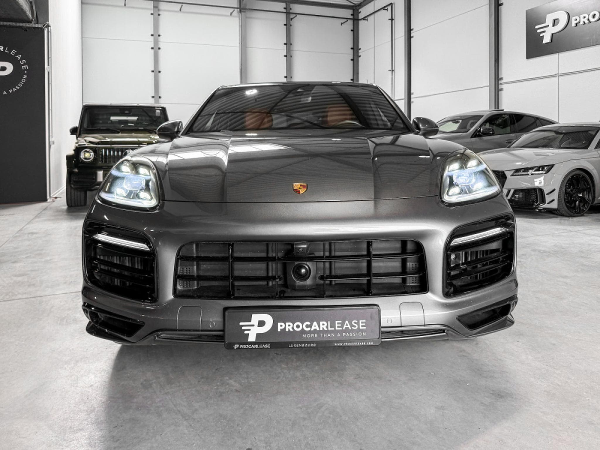 Porsche Cayenne Coupe E-Hybrid/Panorama/22 (2021) - Photo 3