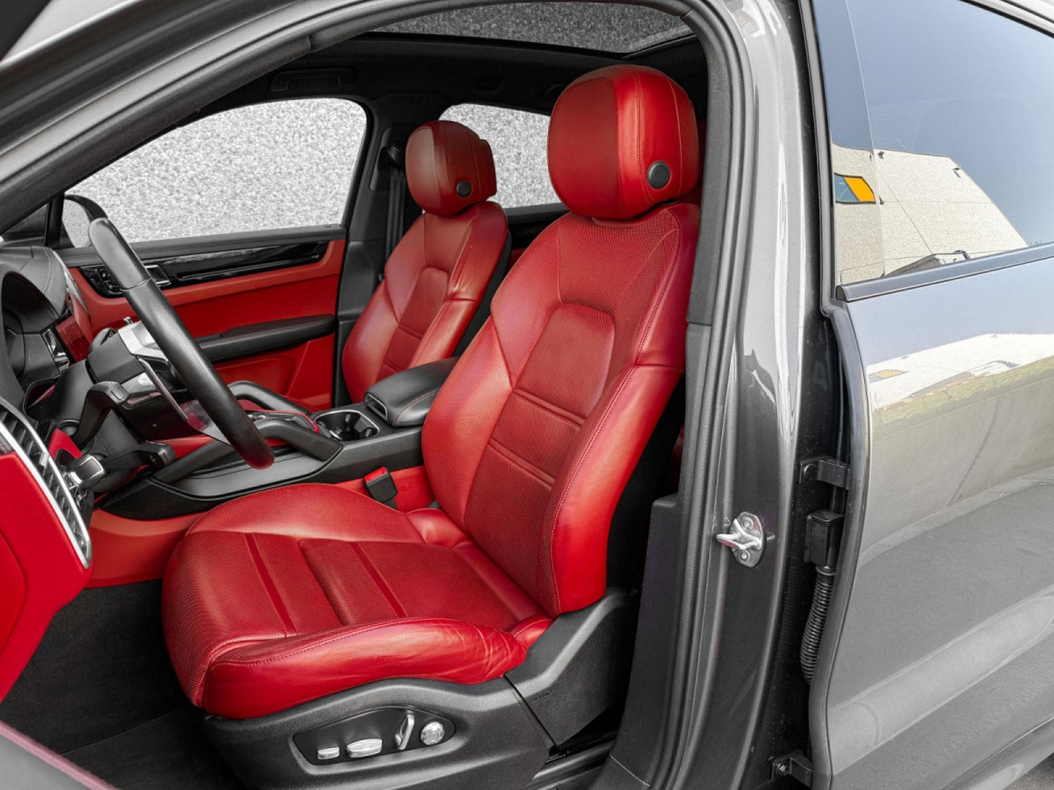 Porsche Cayenne Coupe E-Hybrid/Panorama/22 (2021) - Photo 4