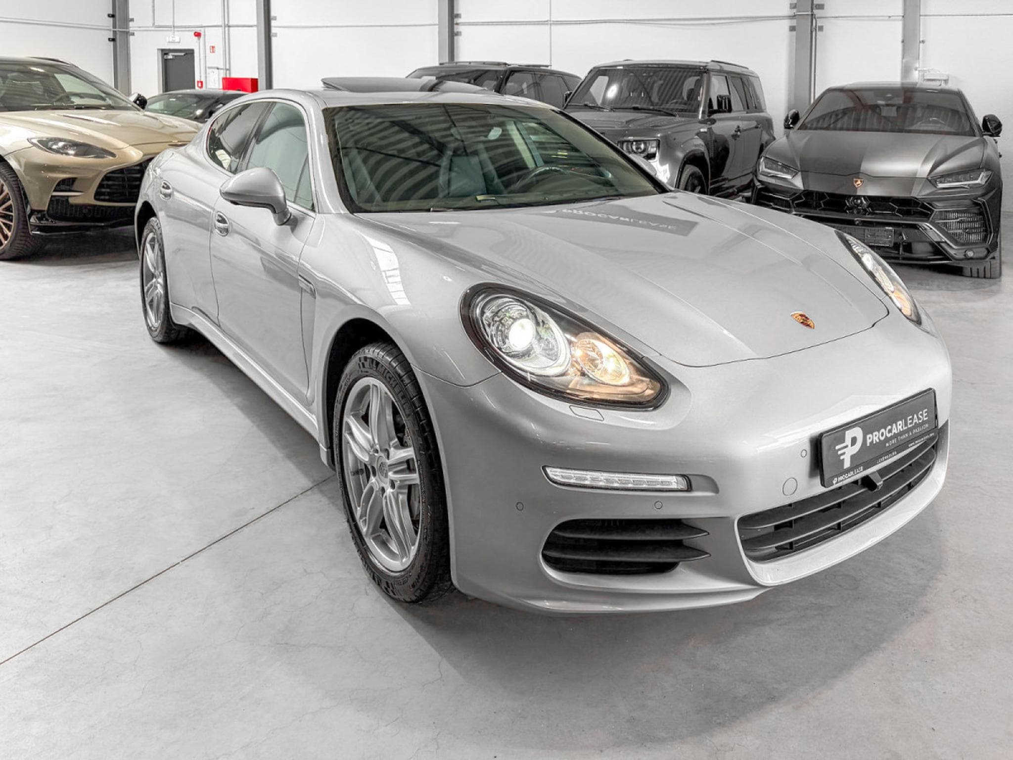 Porsche Panamera Panamera S /Bose/(PDLS)/Bi-Xenon/19/360°/(PASM)Leder (2014) - Photo 5