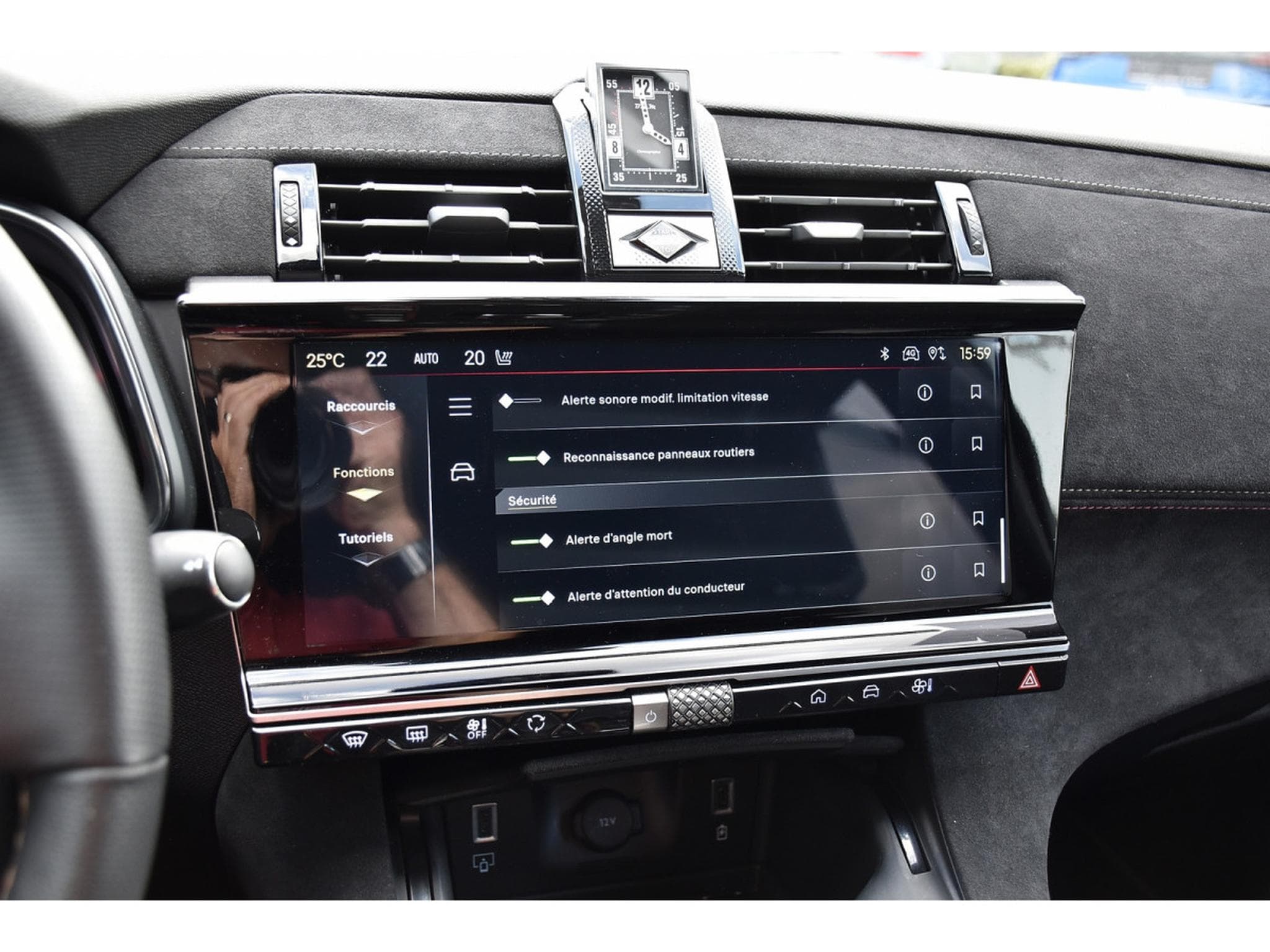 DS Automobiles DS7 1.5 HDI Performance Line EAT8 MEMO ACC SIDE CAM360 (2025) - Foto 14