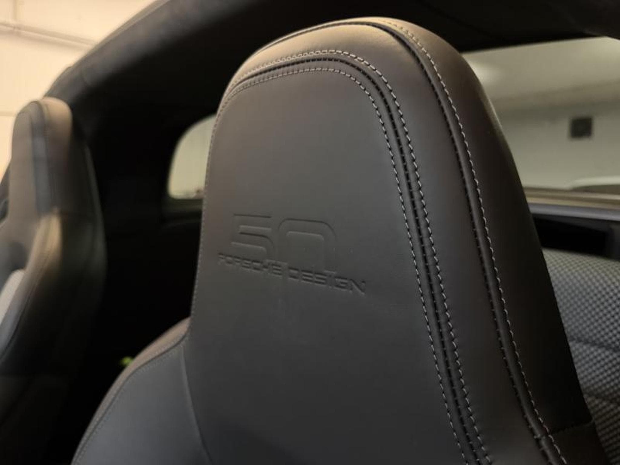 Porsche 911 911 Targa 4 GTS 50 Jahre 140/750 (2022) - Photo 21